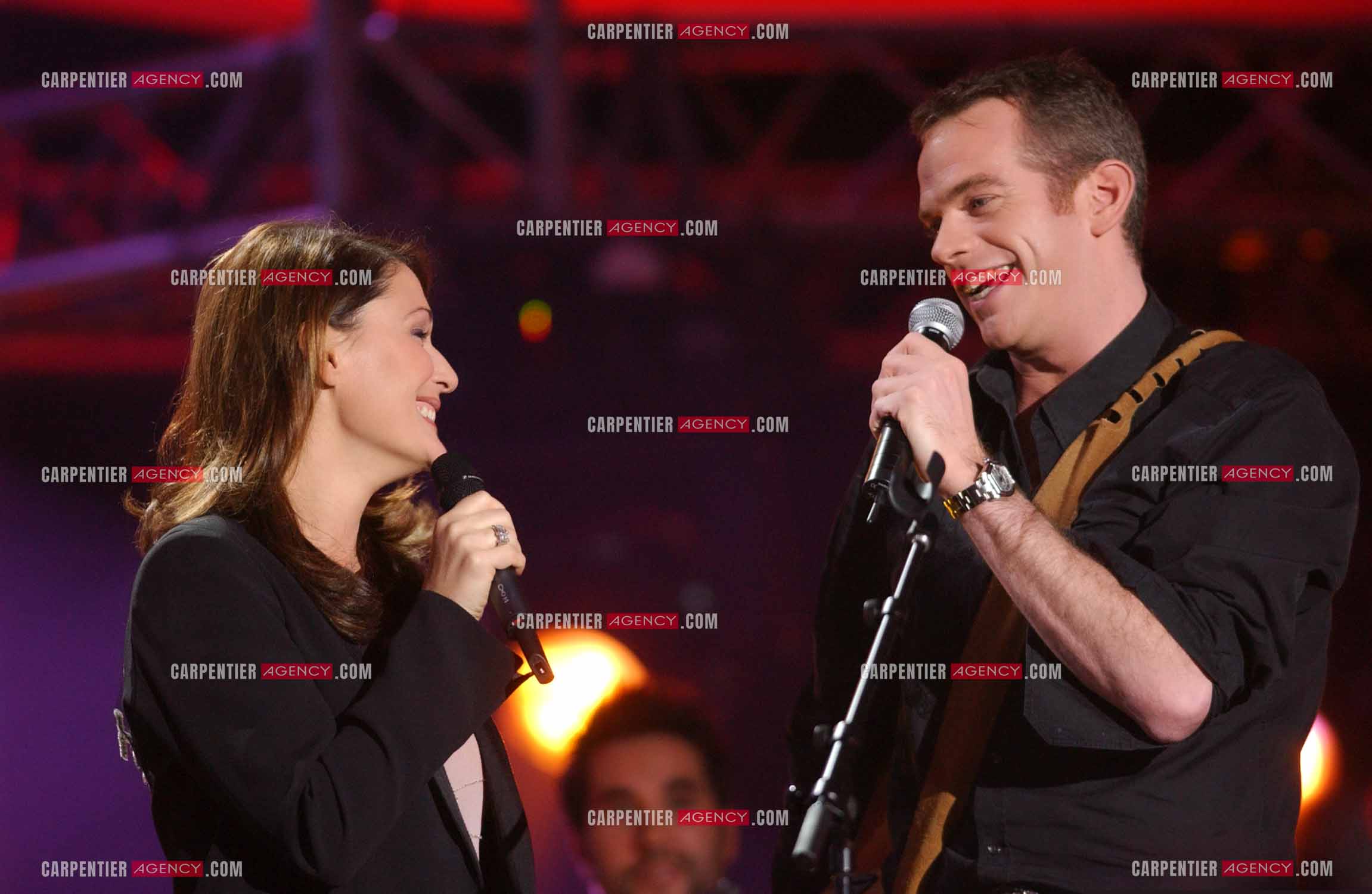 Le chanteur chanteur Garou en concert pour les 20 ans du Zénith de Paris présenté par Daniéla Lumbroso.     ( Exclusif )