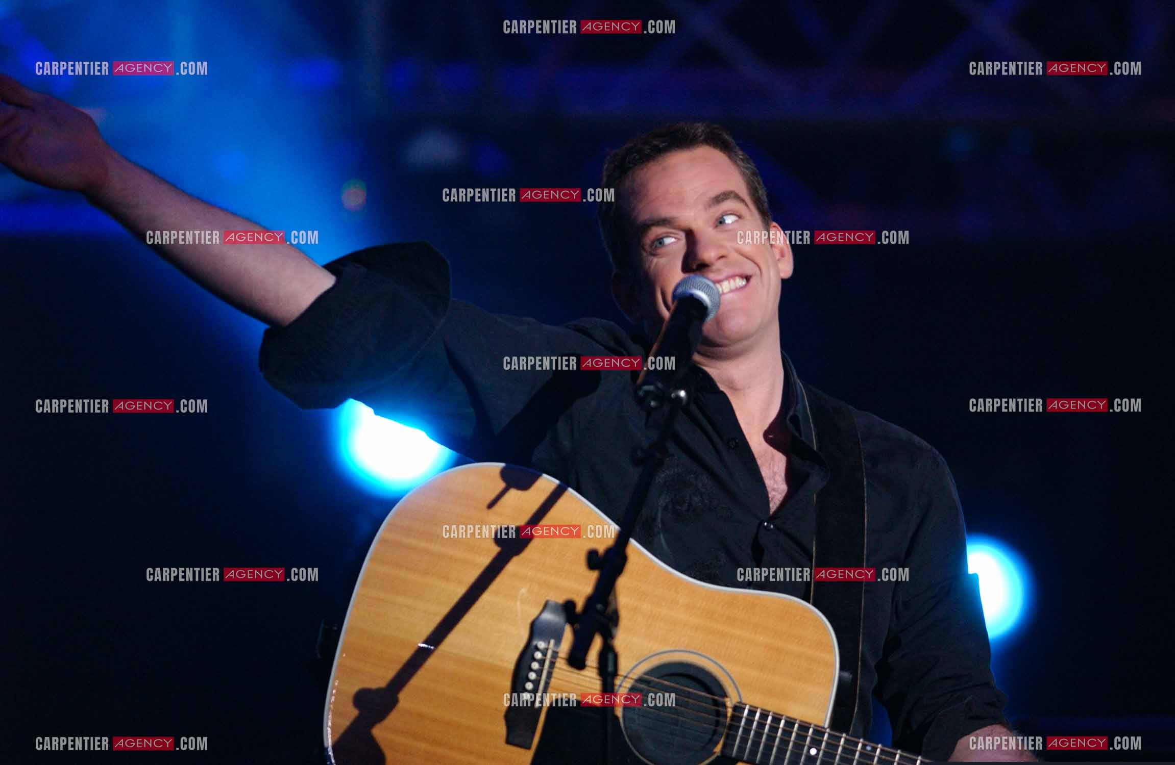 Le chanteur chanteur Garou en concert pour les 20 ans du Zénith de Paris.     ( Exclusif )