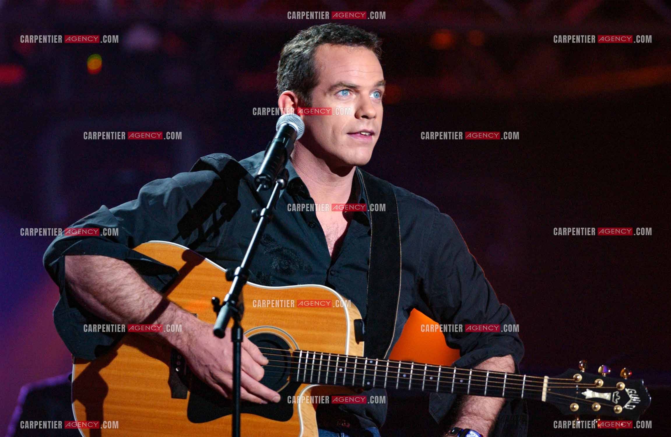 Le chanteur chanteur Garou en concert pour les 20 ans du Zénith de Paris.     ( Exclusif )