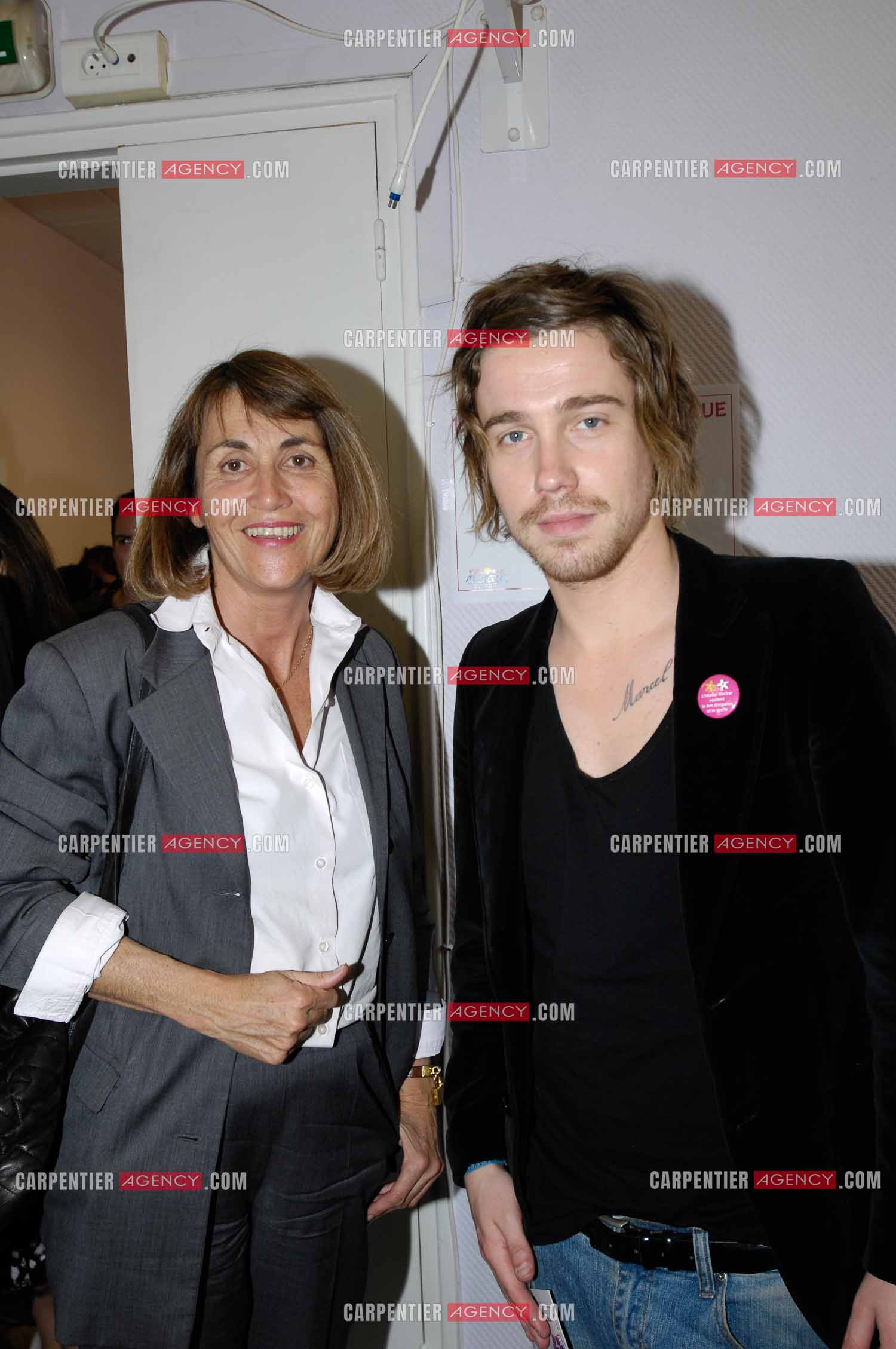 Concert privé pour le soutient du don d'organes et de la greffe dans l'enceinte de l'hôpital Neker à Paris " NECK'AIR DE MUSIQUE “ . La Ministre de la Culture et de la Communication, porte-parole du gouvernement Madame Christine Albanel et le gagnant de la Nouvelle Star 2007 Julien Doré. ( Exclusif )