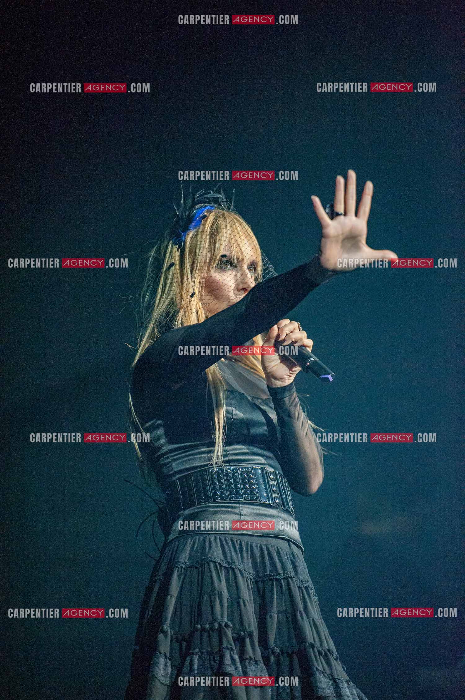 La chanteuse Jeanne Mas connue pour ses tubes “ Toute Première Fois et “ En Rouge et Noir “ dans la tournée RFM LOVE 80 au Zénith de Paris en 2010.        ( Exclusif )