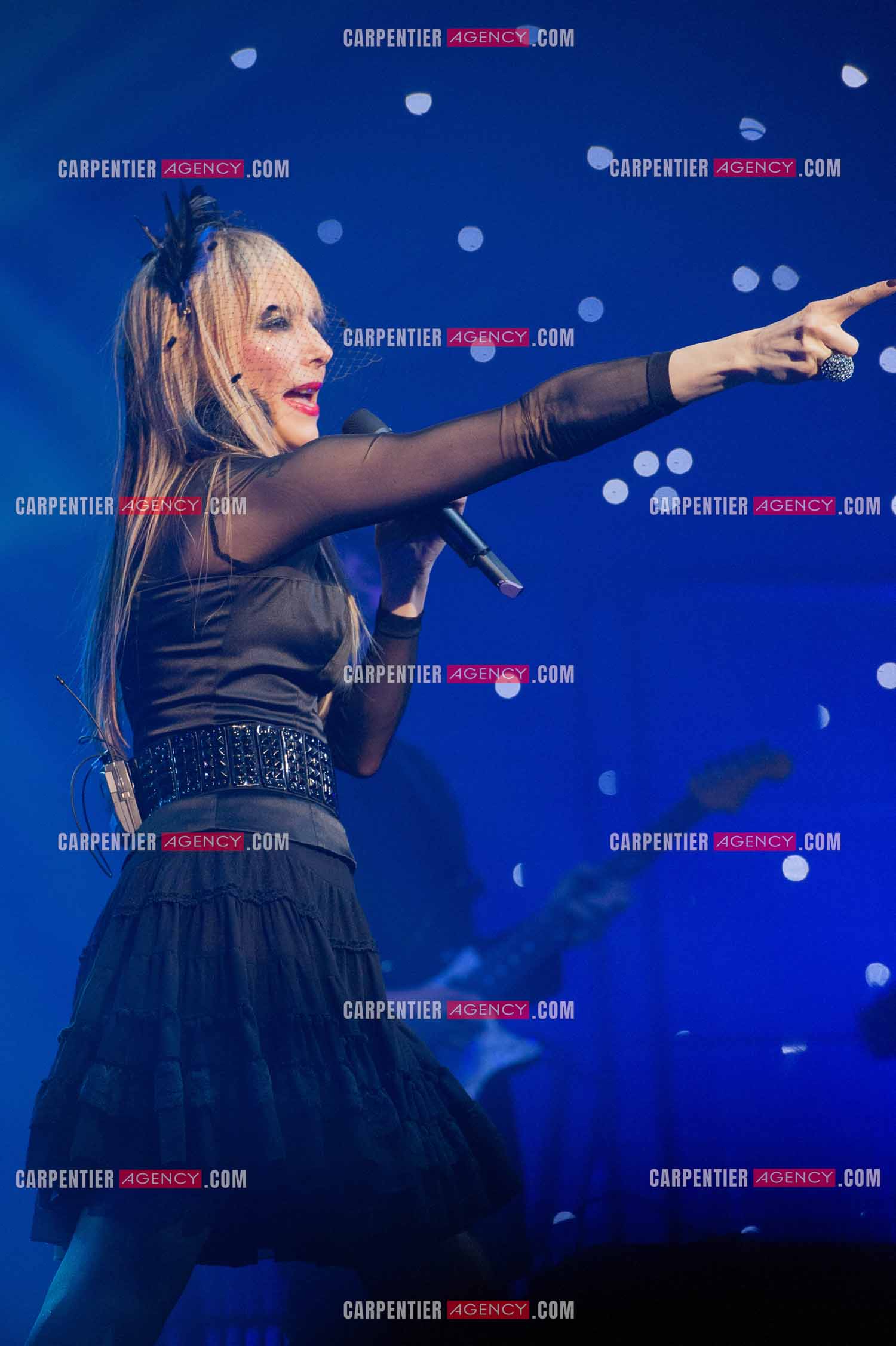 La chanteuse Jeanne Mas connue pour ses tubes “ Toute Première Fois et “ En Rouge et Noir “ dans la tournée RFM LOVE 80 au Zénith de Paris en 2010.        ( Exclusif )