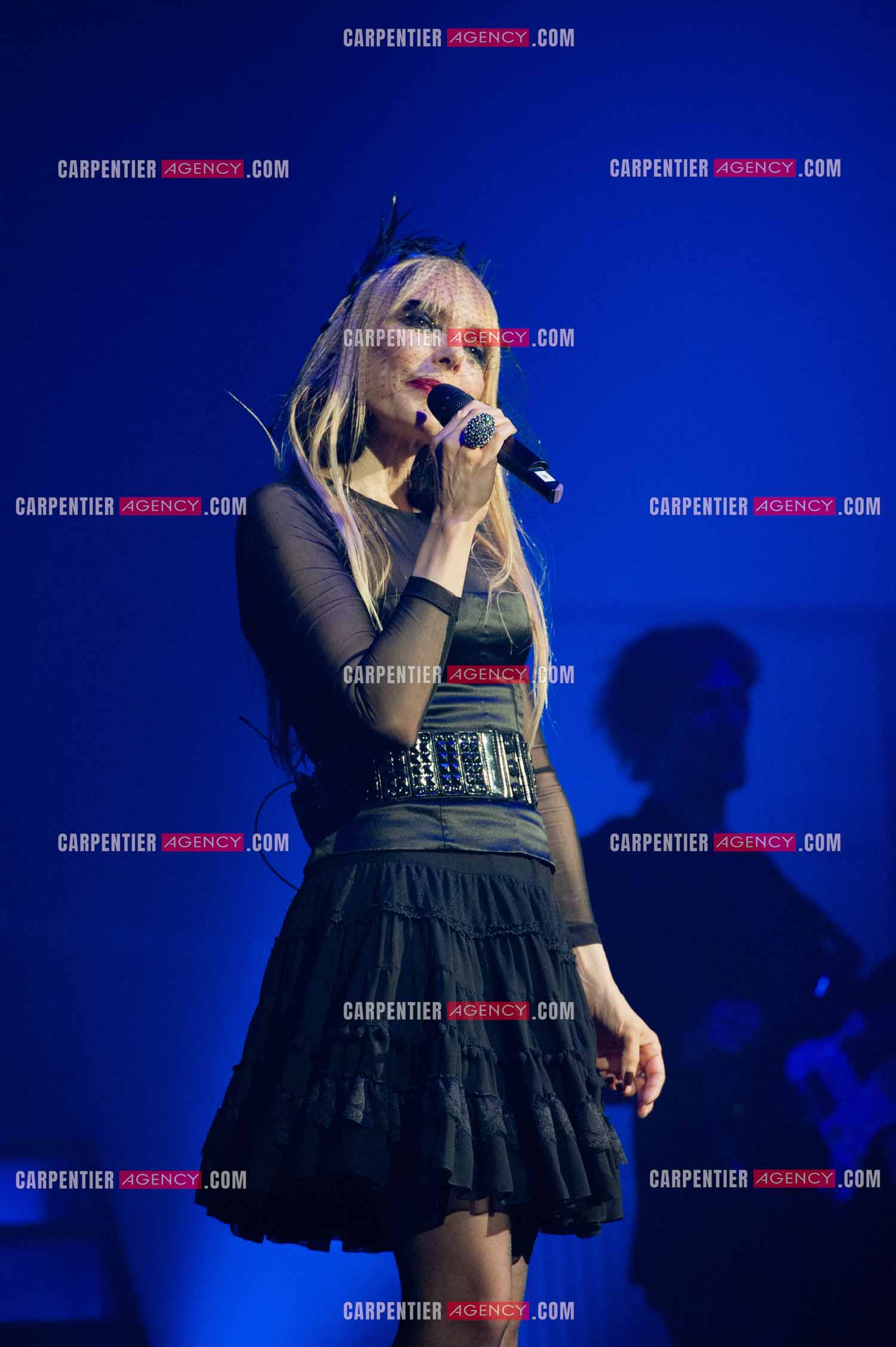 La chanteuse Jeanne Mas connue pour ses tubes “ Toute Première Fois et “ En Rouge et Noir “ dans la tournée RFM LOVE 80 au Zénith de Paris en 2010.        ( Exclusif )