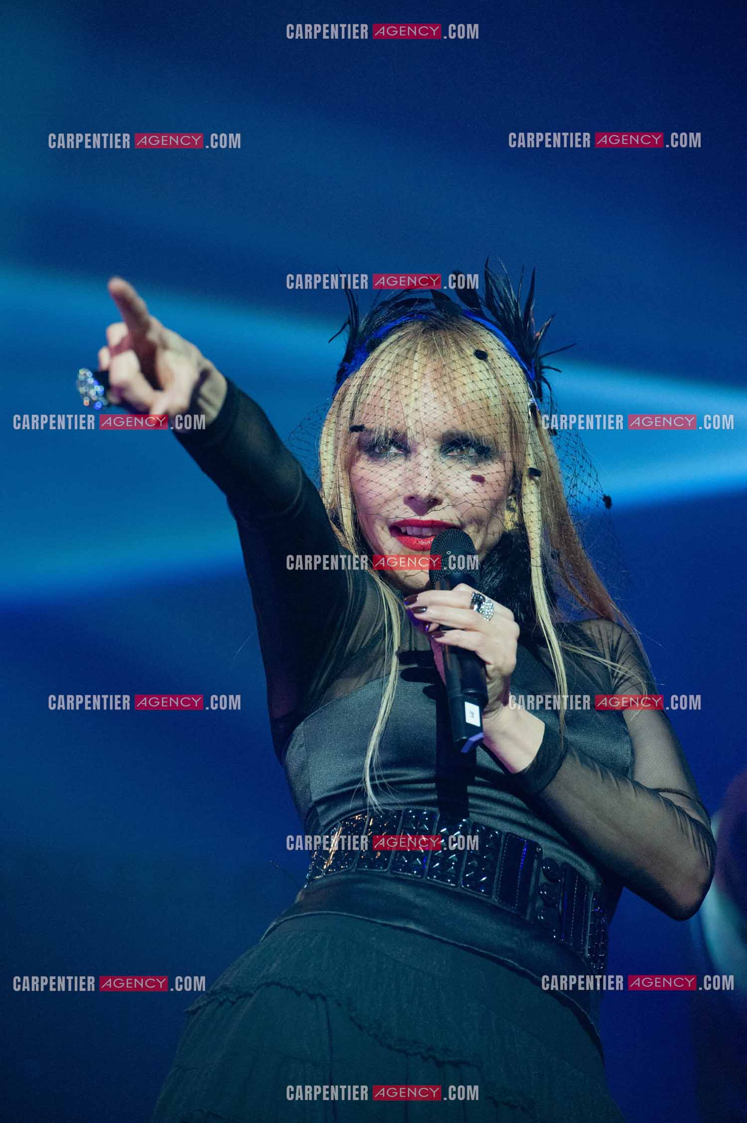 La chanteuse Jeanne Mas connue pour ses tubes “ Toute Première Fois et “ En Rouge et Noir “ dans la tournée RFM LOVE 80 au Zénith de Paris en 2010.        ( Exclusif )