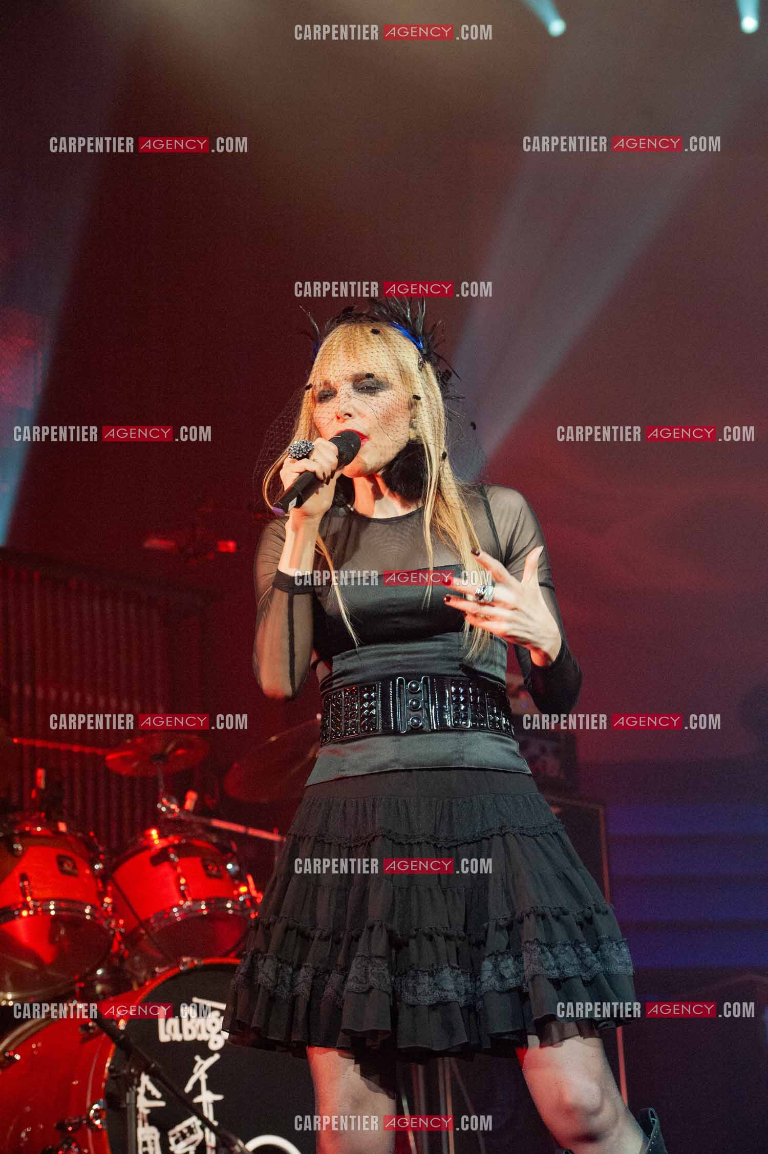 La chanteuse Jeanne Mas connue pour ses tubes “ Toute Première Fois et “ En Rouge et Noir “ dans la tournée RFM LOVE 80 au Zénith de Paris en 2010.        ( Exclusif )