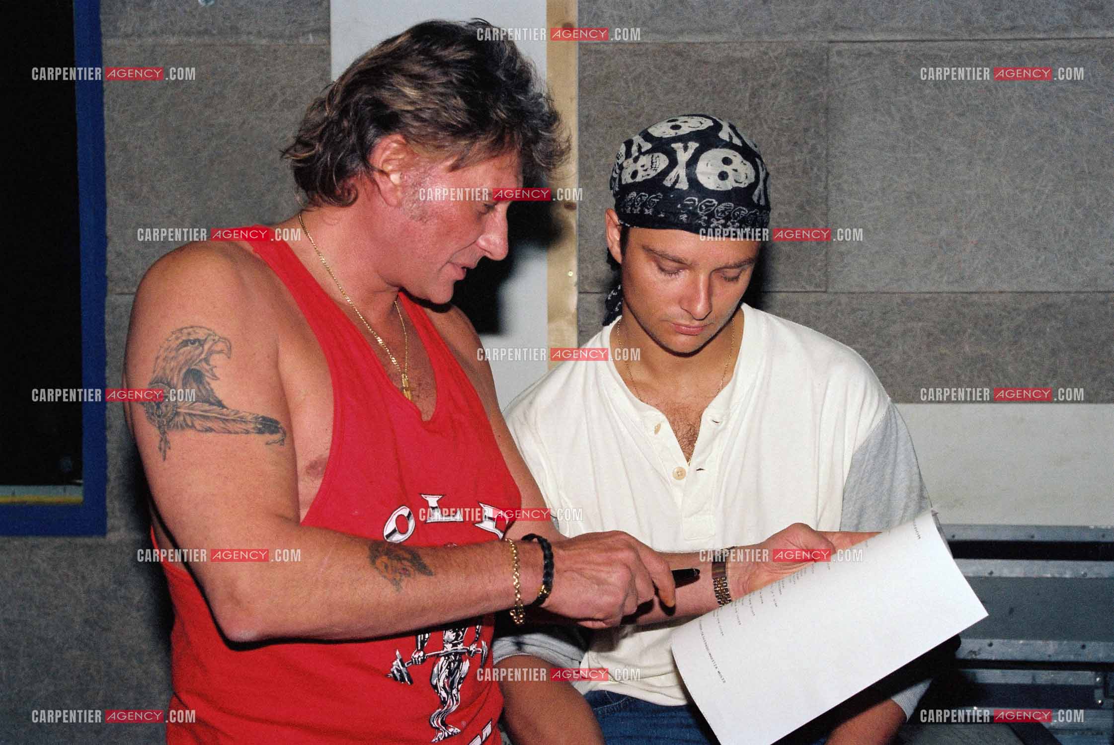Johnny Hallyday et son fils David lors des répétitions au studio LONG COURRIER a Aubervilliers  pour ses concerts au PARC DES PRINCES ou il fètera l'anniversaire de ses 50 ans.  ( Exclusif )