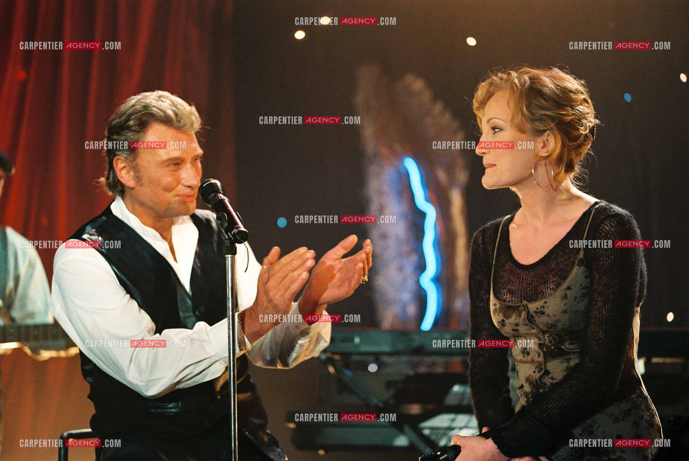 Le chanteur Johnny Hallyday et la chanteuse Patricia Kaas lors de l'enregistrement de l'émission  “ Je te dis vous “ sur TF1.       ( Exclusif )