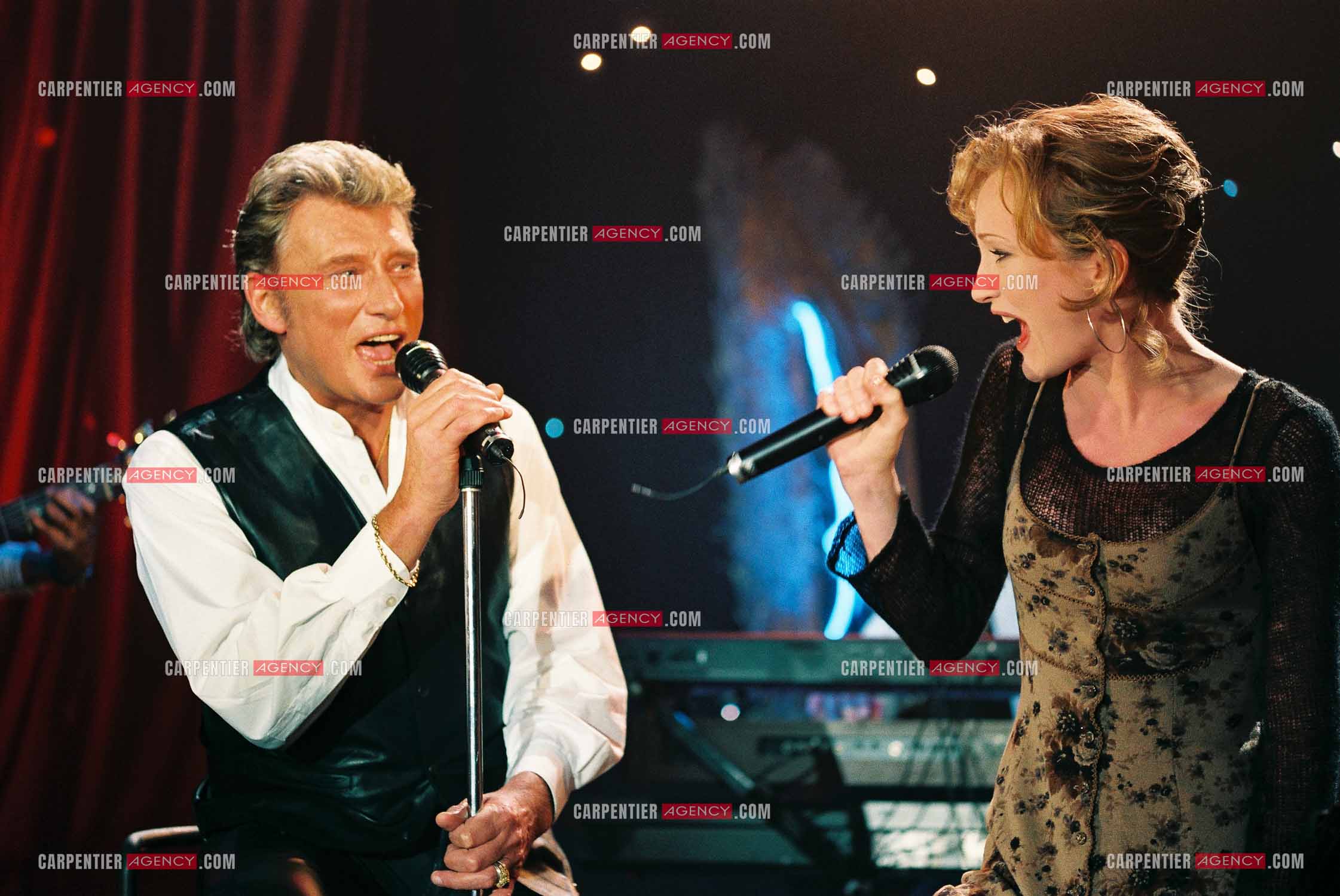 Le chanteur Johnny Hallyday et la chanteuse Patricia Kaas lors de l'enregistrement de l'émission  “ Je te dis vous “ sur TF1.       ( Exclusif )