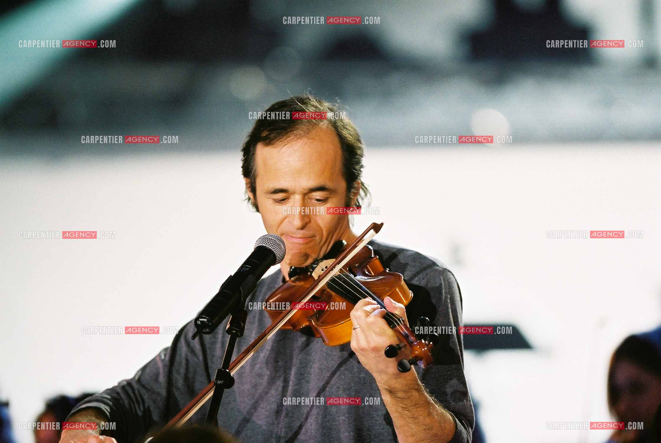 Enregistrement  spécial sur TF1. Invité de l'émission, Jean-Jacques Goldman le 18 Mars 2002.    ( Exclusif )