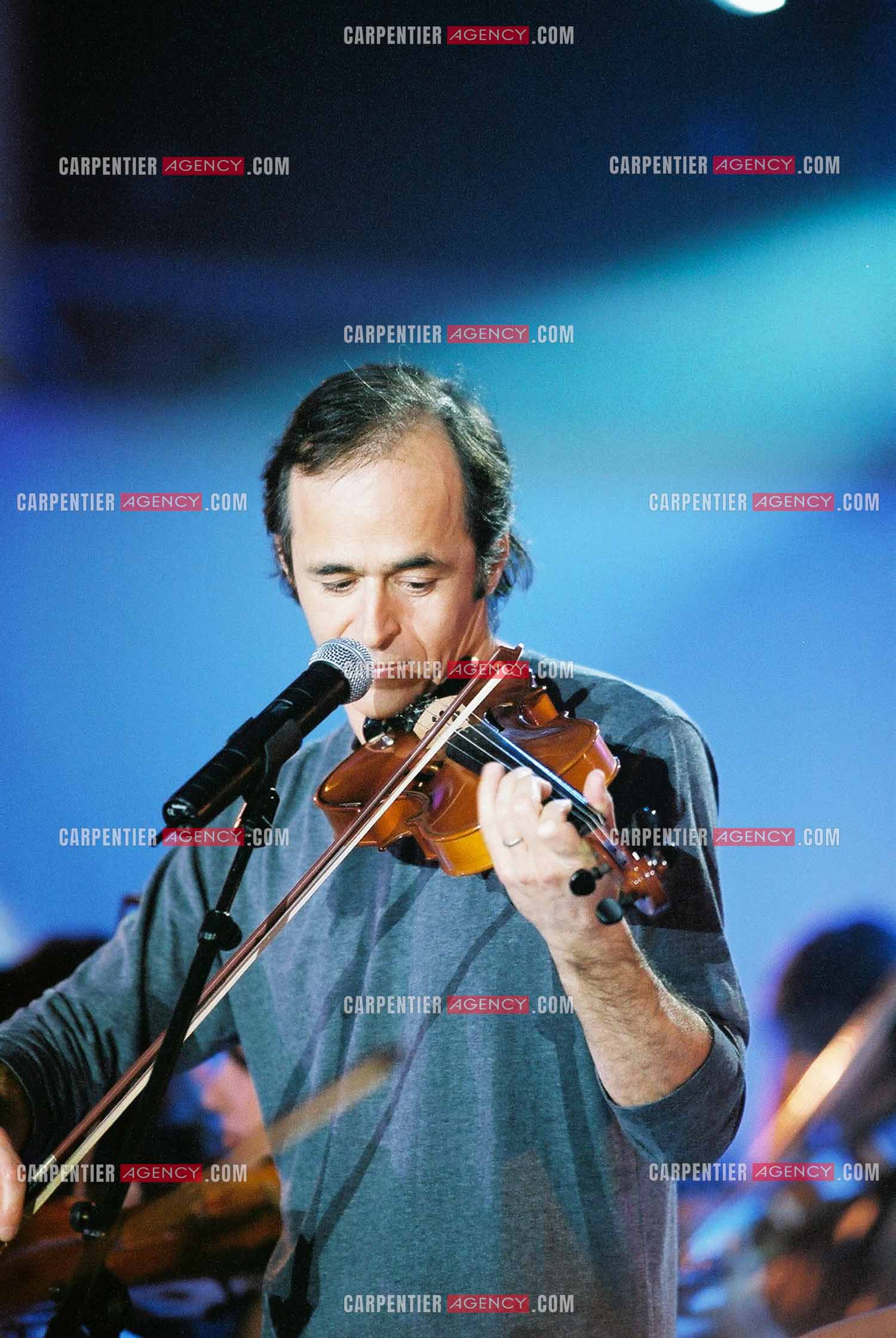 Enregistrement  spécial sur TF1. Invité de l'émission, Jean-Jacques Goldman le 18 Mars 2002.    ( Exclusif )