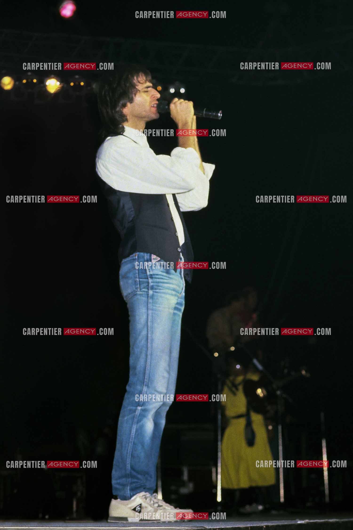 Le chanteur Jean-Jacques en concert au Zénith de Paris le 03 Décembre 1985.