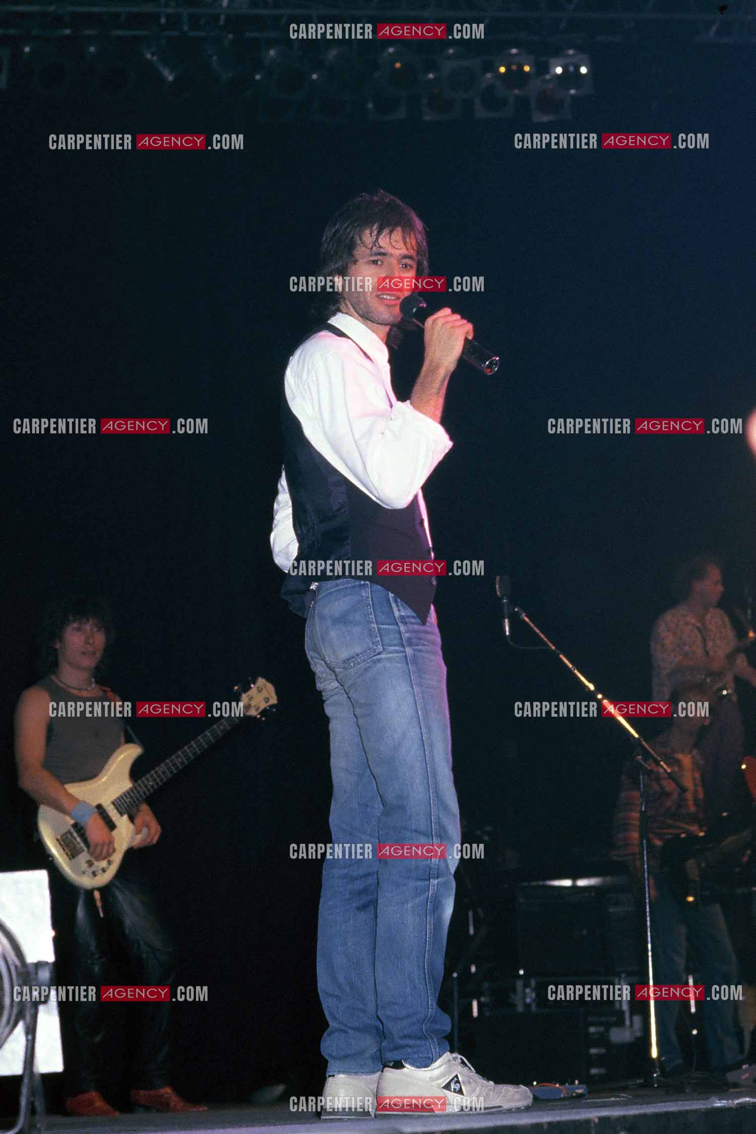 Le chanteur Jean-Jacques en concert au Zénith de Paris le 03 Décembre 1985.