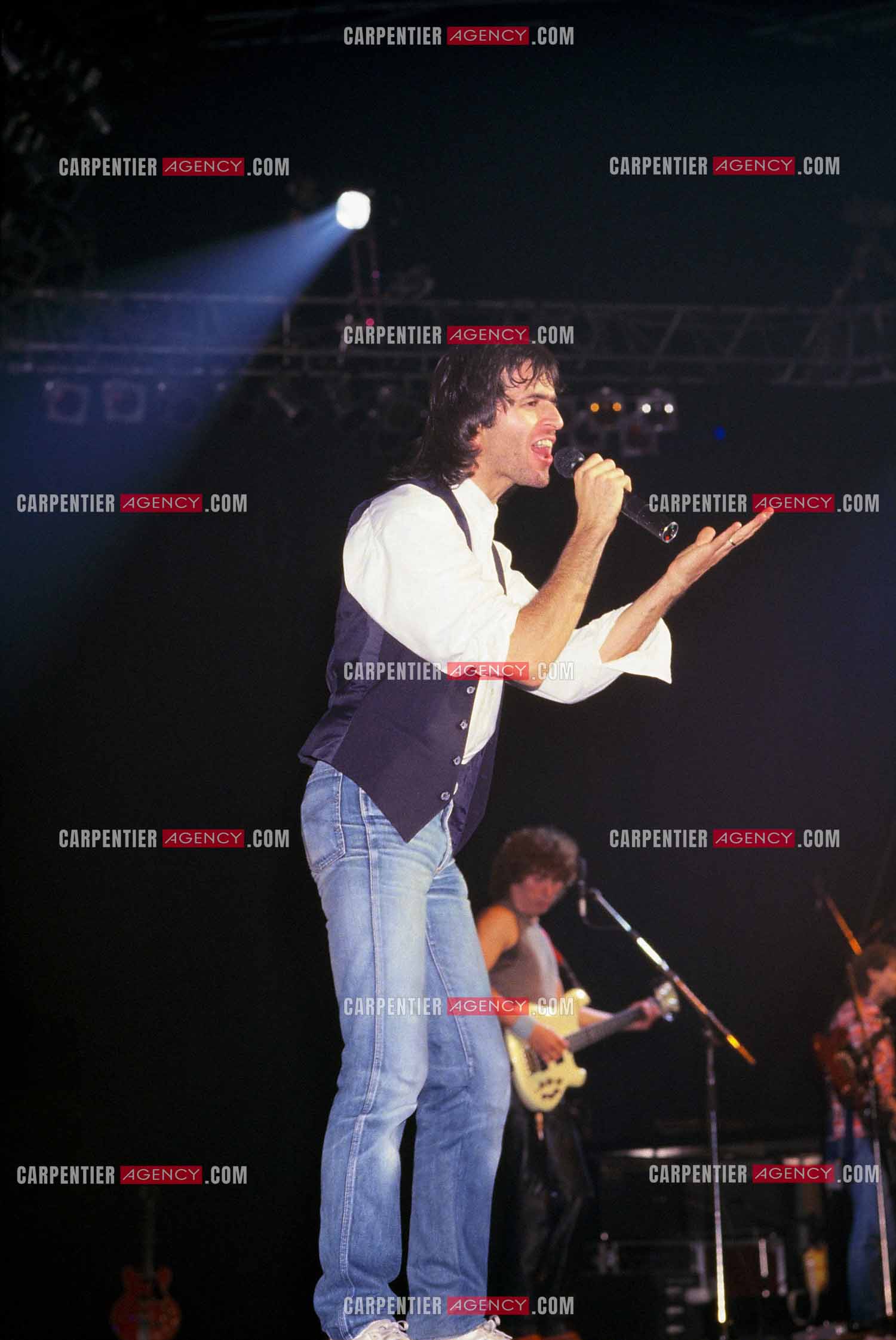 Le chanteur Jean-Jacques en concert au Zénith de Paris le 03 Décembre 1985.
