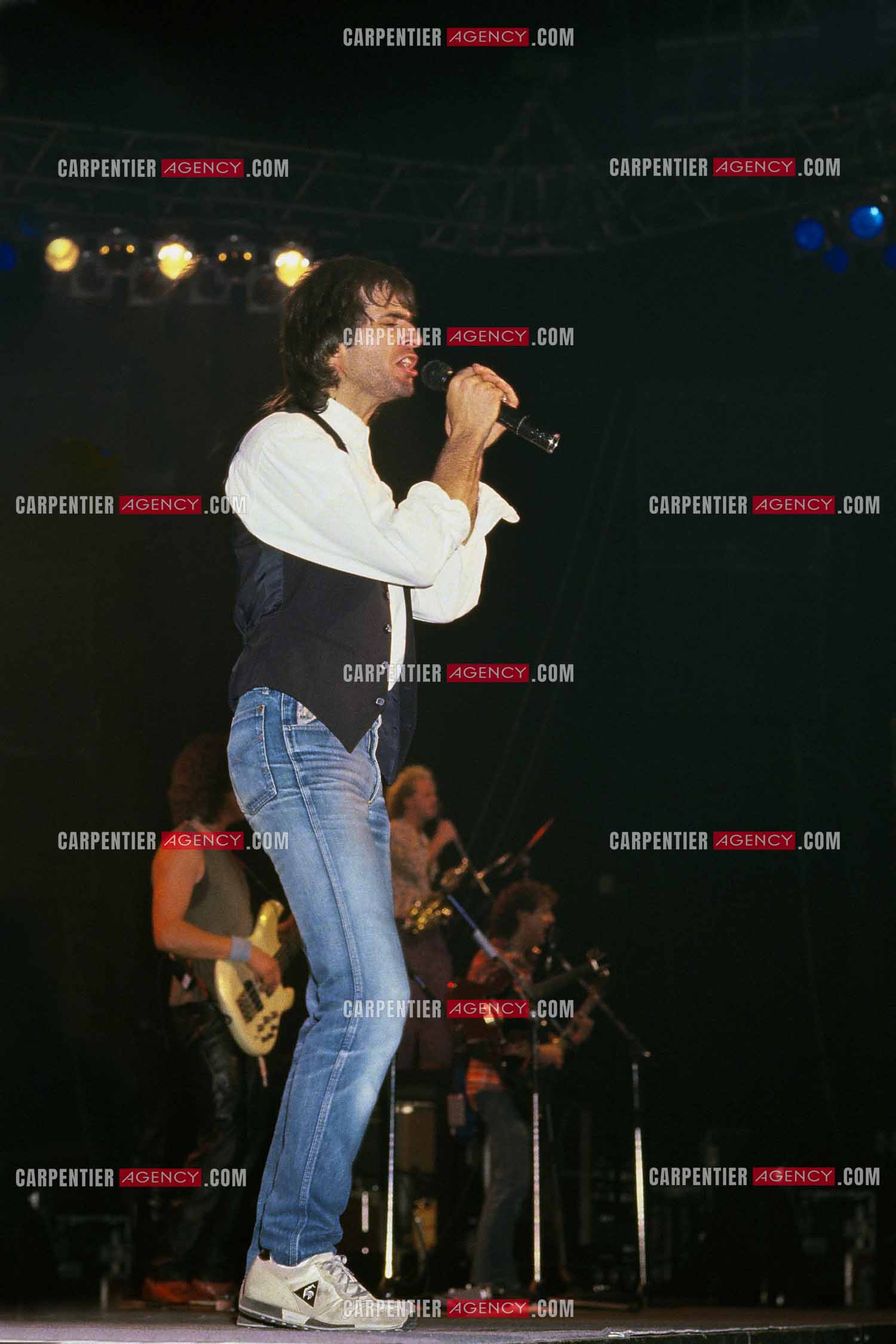 Le chanteur Jean-Jacques en concert au Zénith de Paris le 03 Décembre 1985.