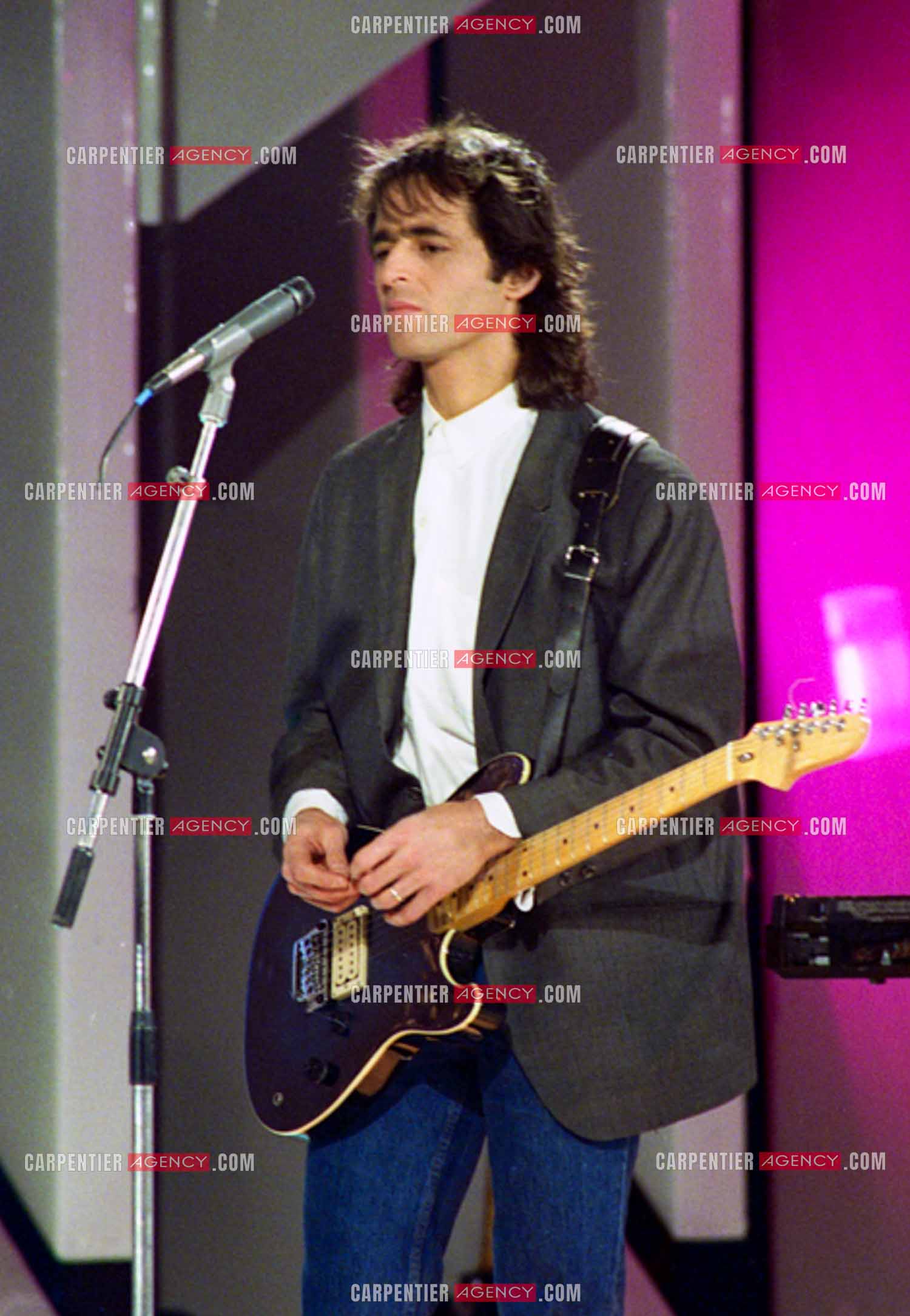 Émission “Champs Élysées“ avec comme invité Jean-Jacques Goldman le 06 Déc 1986.