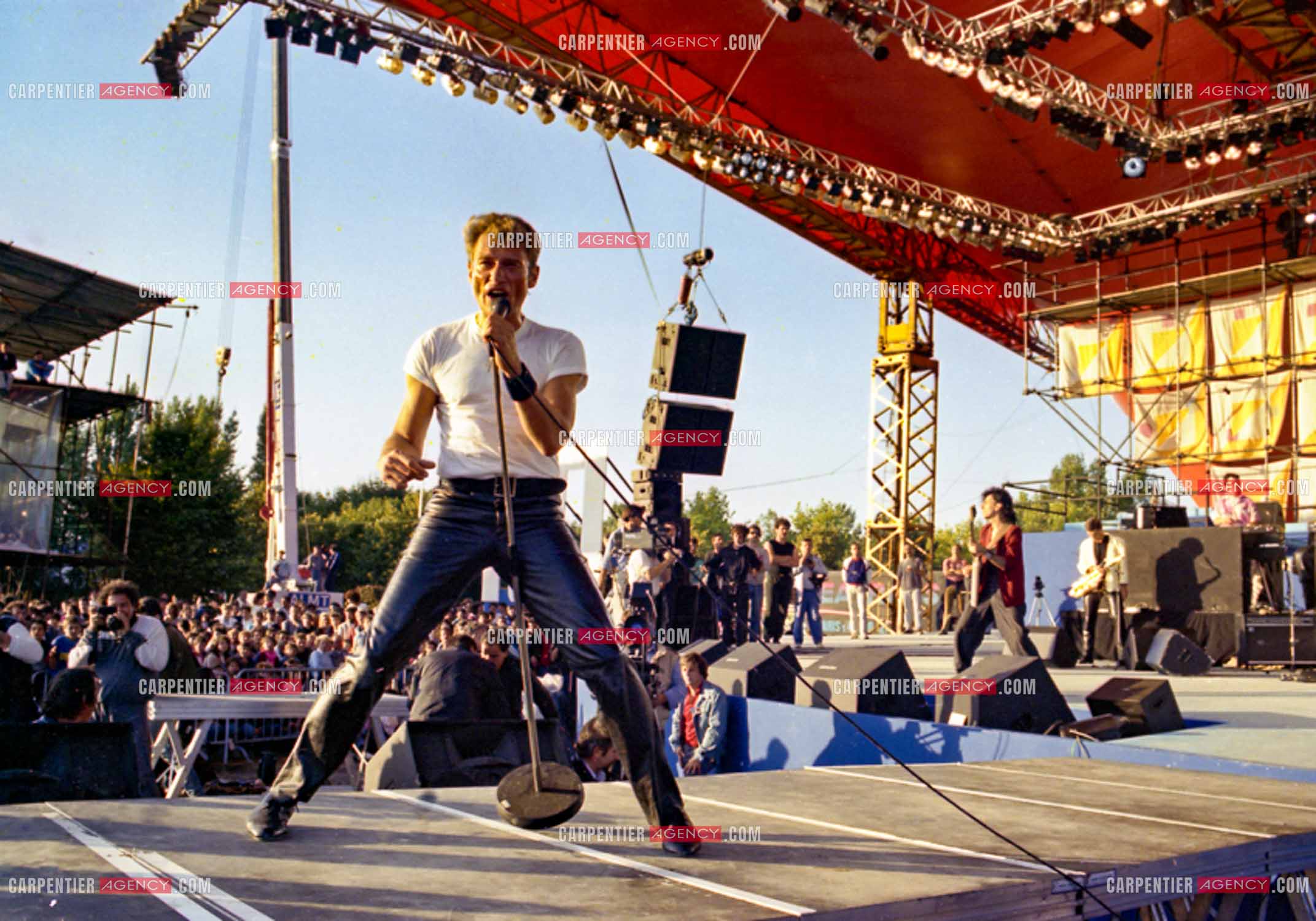 Photo J-HAL-1985-410