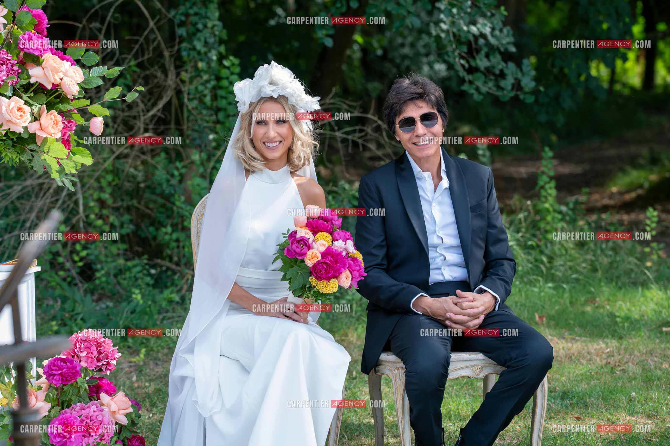 Mariage entre Jean-Luc Lahaye et Paola Aubin à la mairie du 18 èm arrondissement de Paris, et la cérémonie religieuse au château de Janvry.  ( Exclusif )