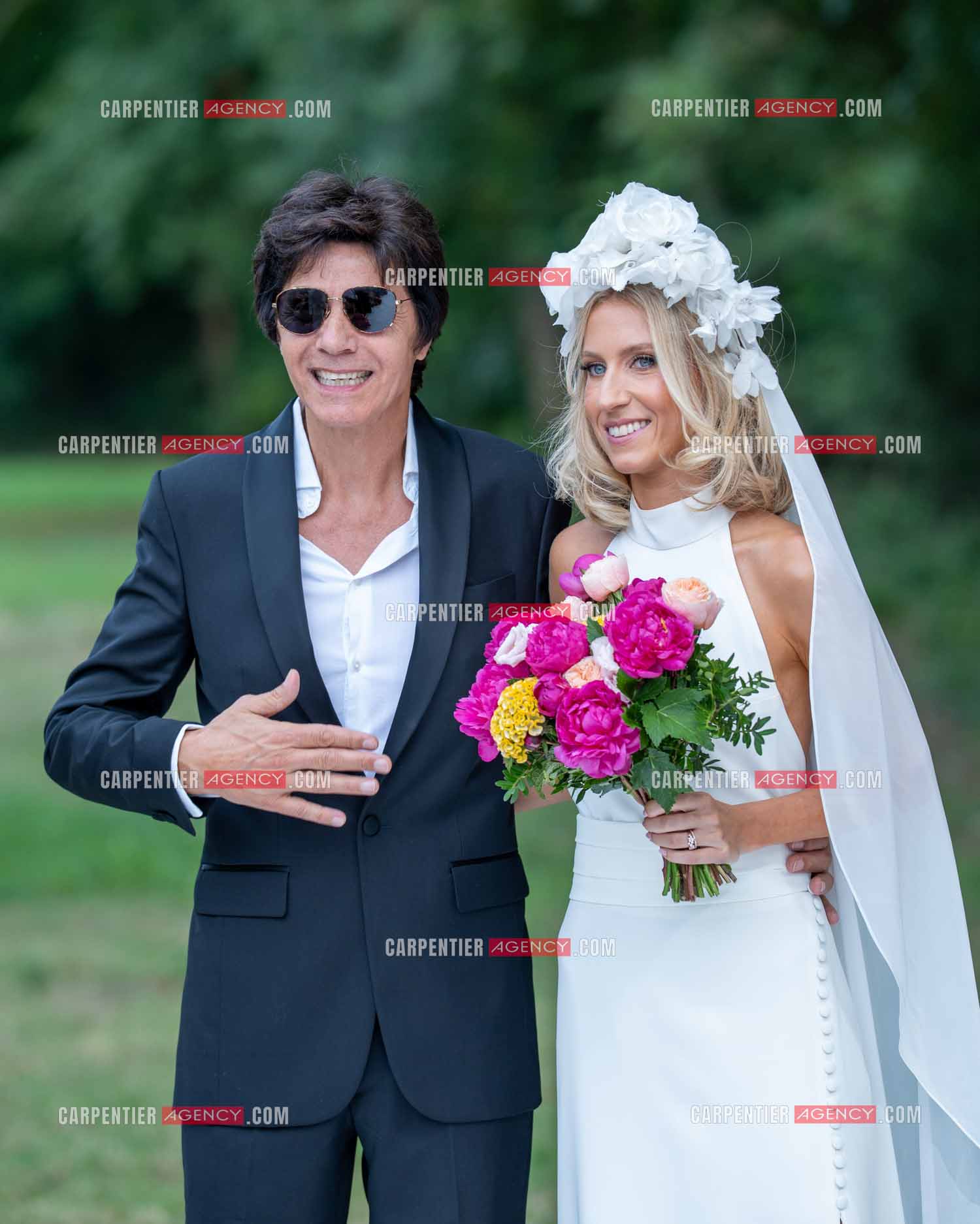 Mariage entre Jean-Luc Lahaye et Paola Aubin à la mairie du 18 èm arrondissement de Paris, et la cérémonie religieuse au château de Janvry.  ( Exclusif )