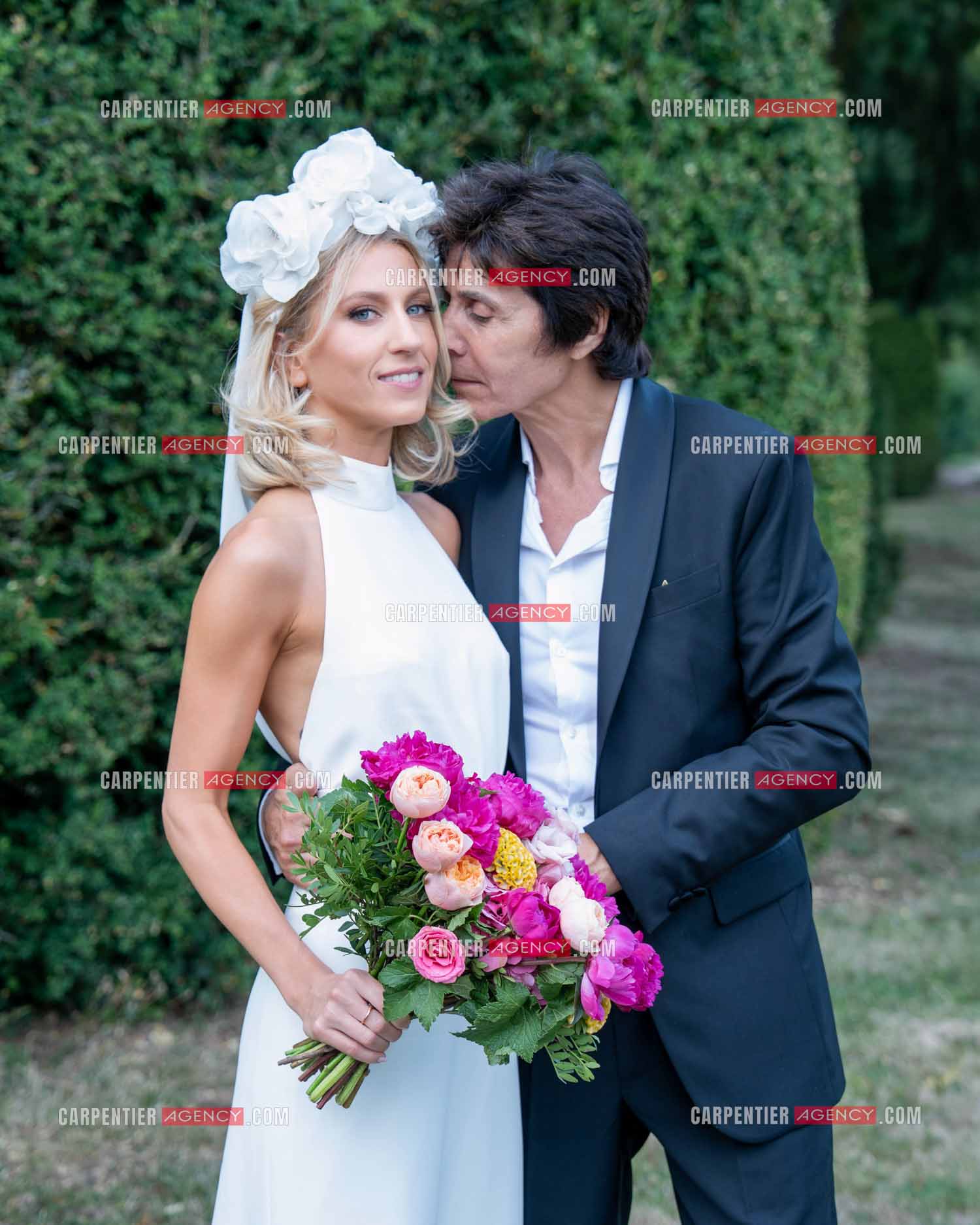 Mariage entre Jean-Luc Lahaye et Paola Aubin à la mairie du 18 èm arrondissement de Paris, et la cérémonie religieuse au château de Janvry.  ( Exclusif )