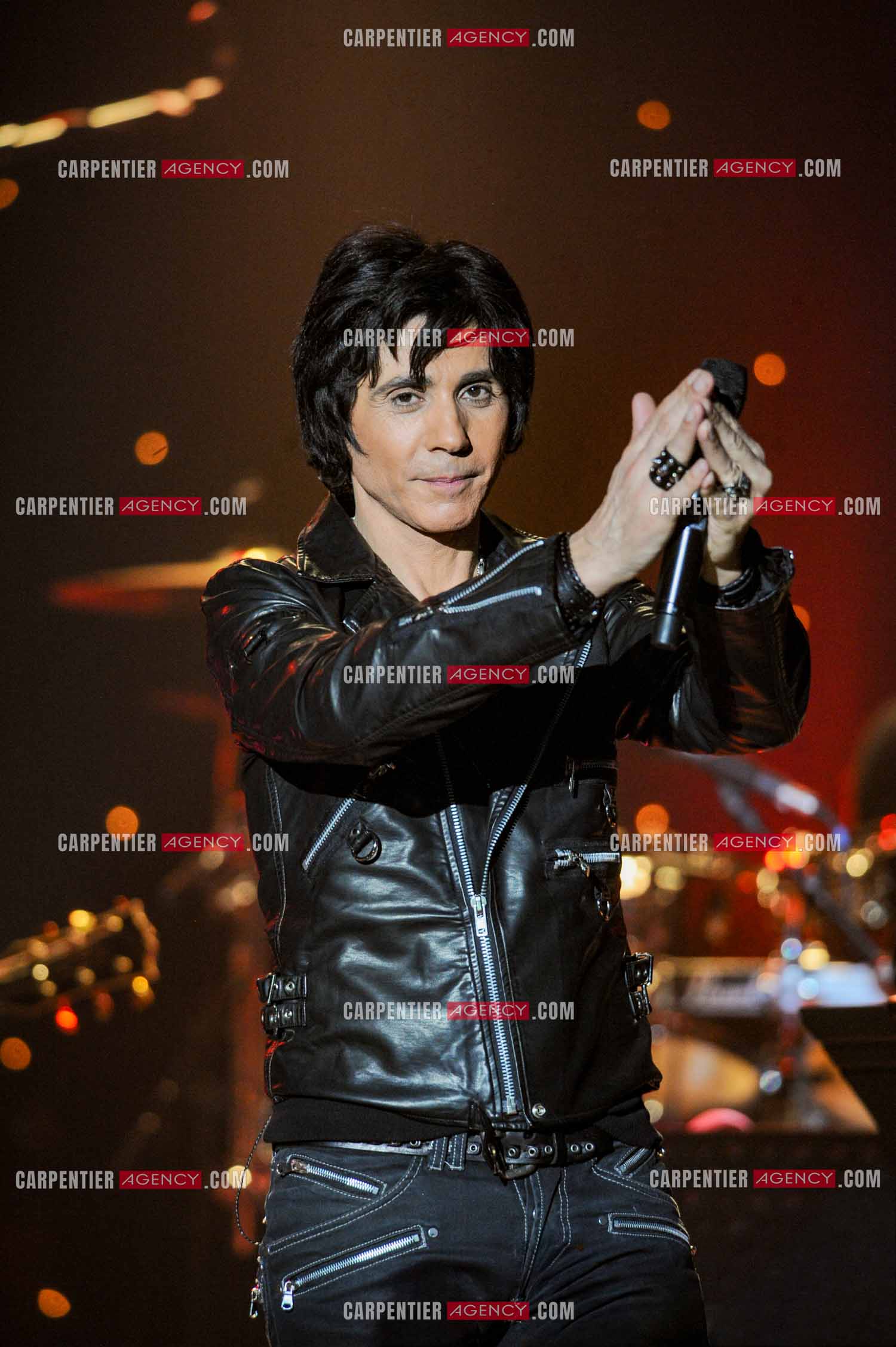 Le chanteur Jean-Luc Lahaye en concert au Bataclan.  ( Exclusif )