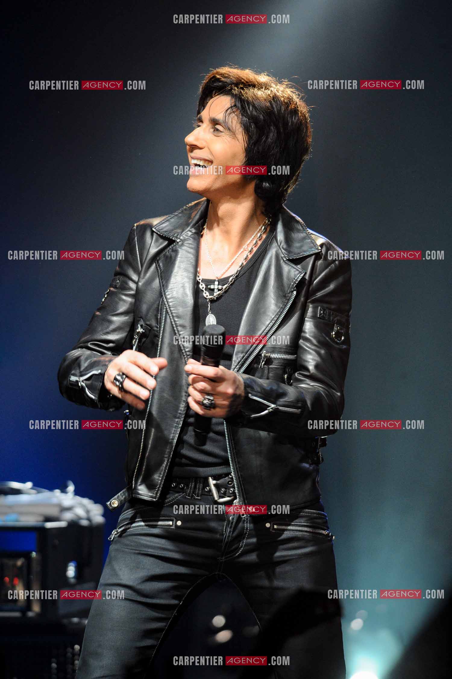 Le chanteur Jean-Luc Lahaye en concert au Bataclan.  ( Exclusif )