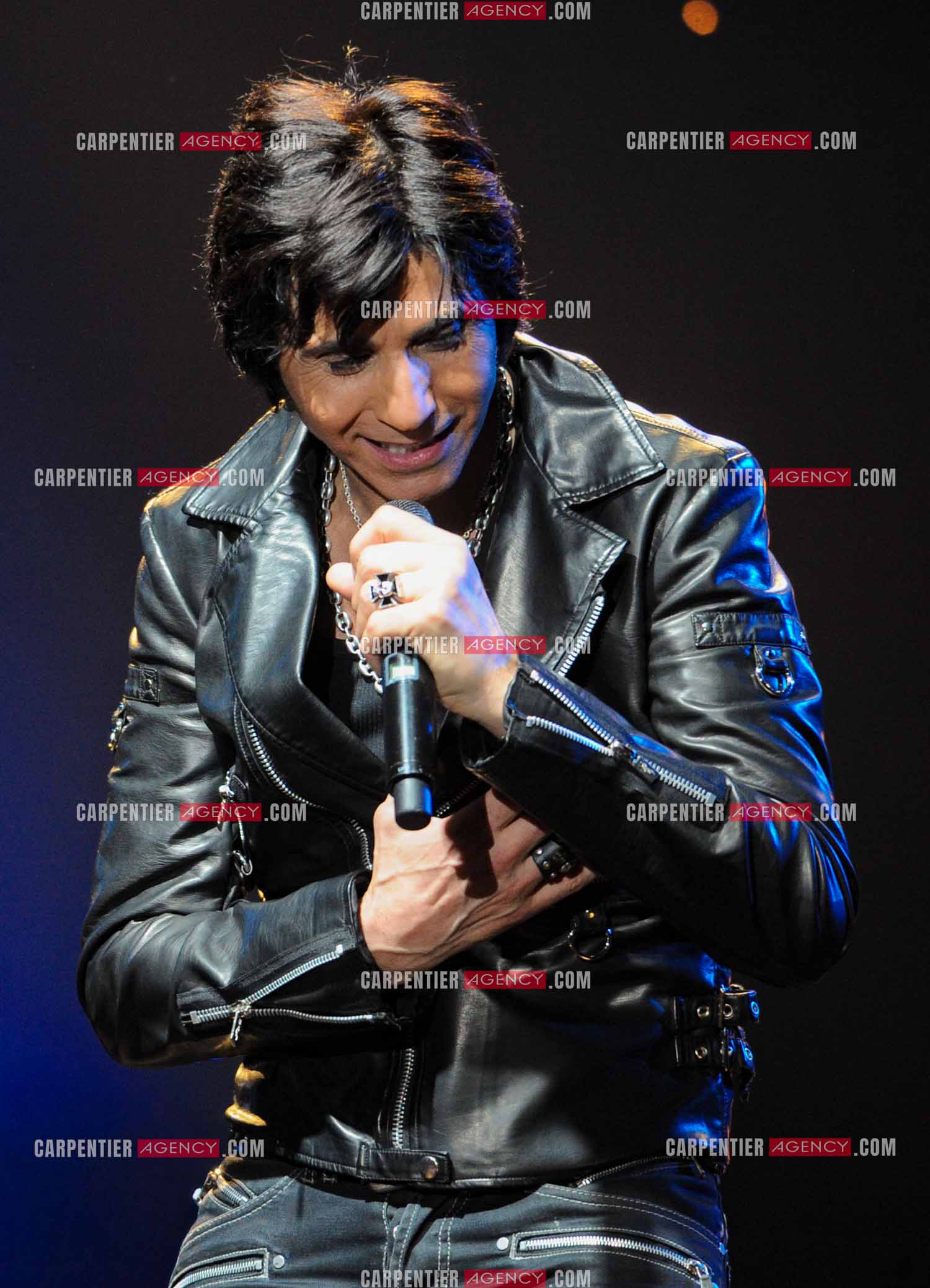 Le chanteur Jean-Luc Lahaye en concert au Bataclan.  ( Exclusif )