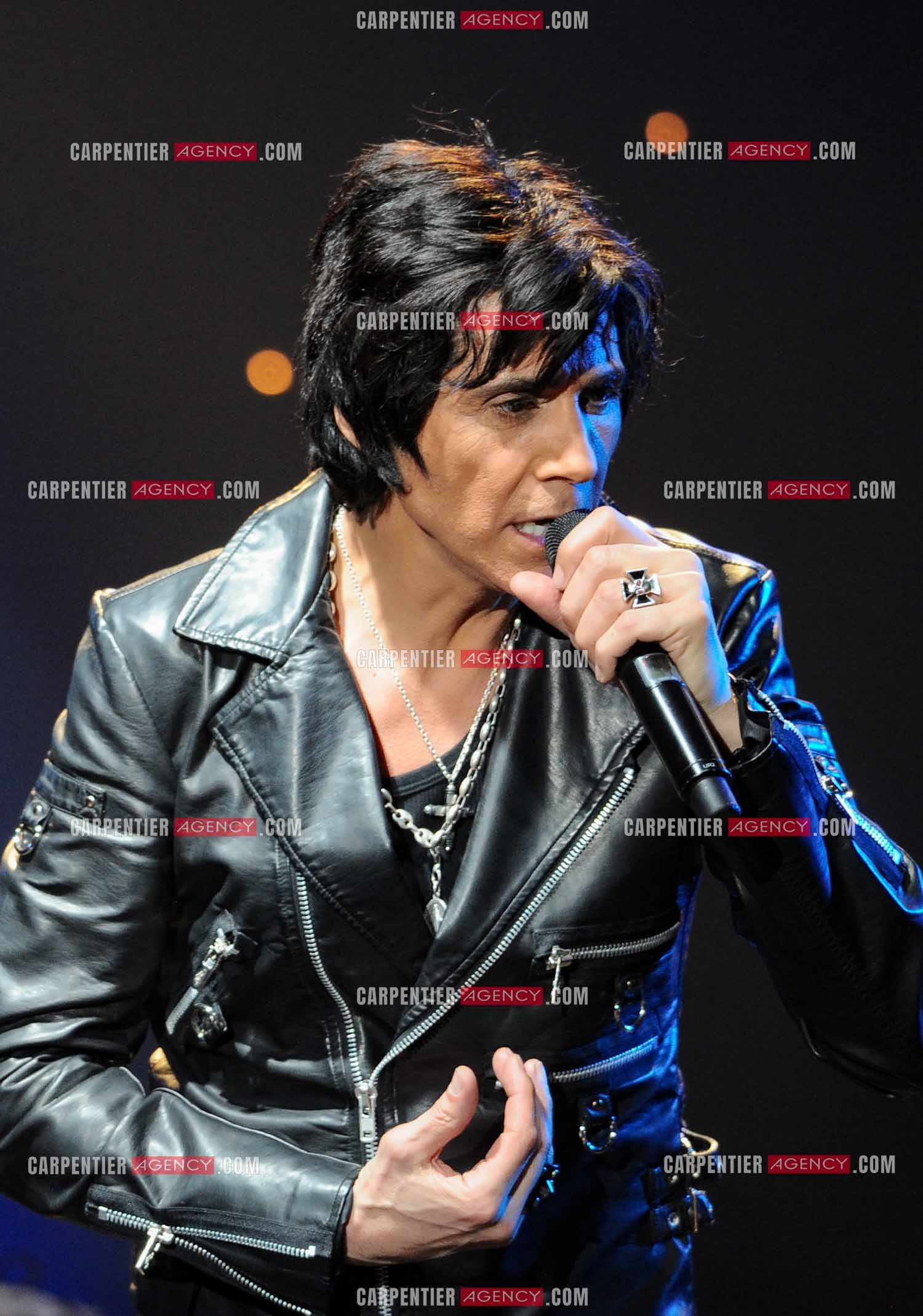 Le chanteur Jean-Luc Lahaye en concert au Bataclan.  ( Exclusif )