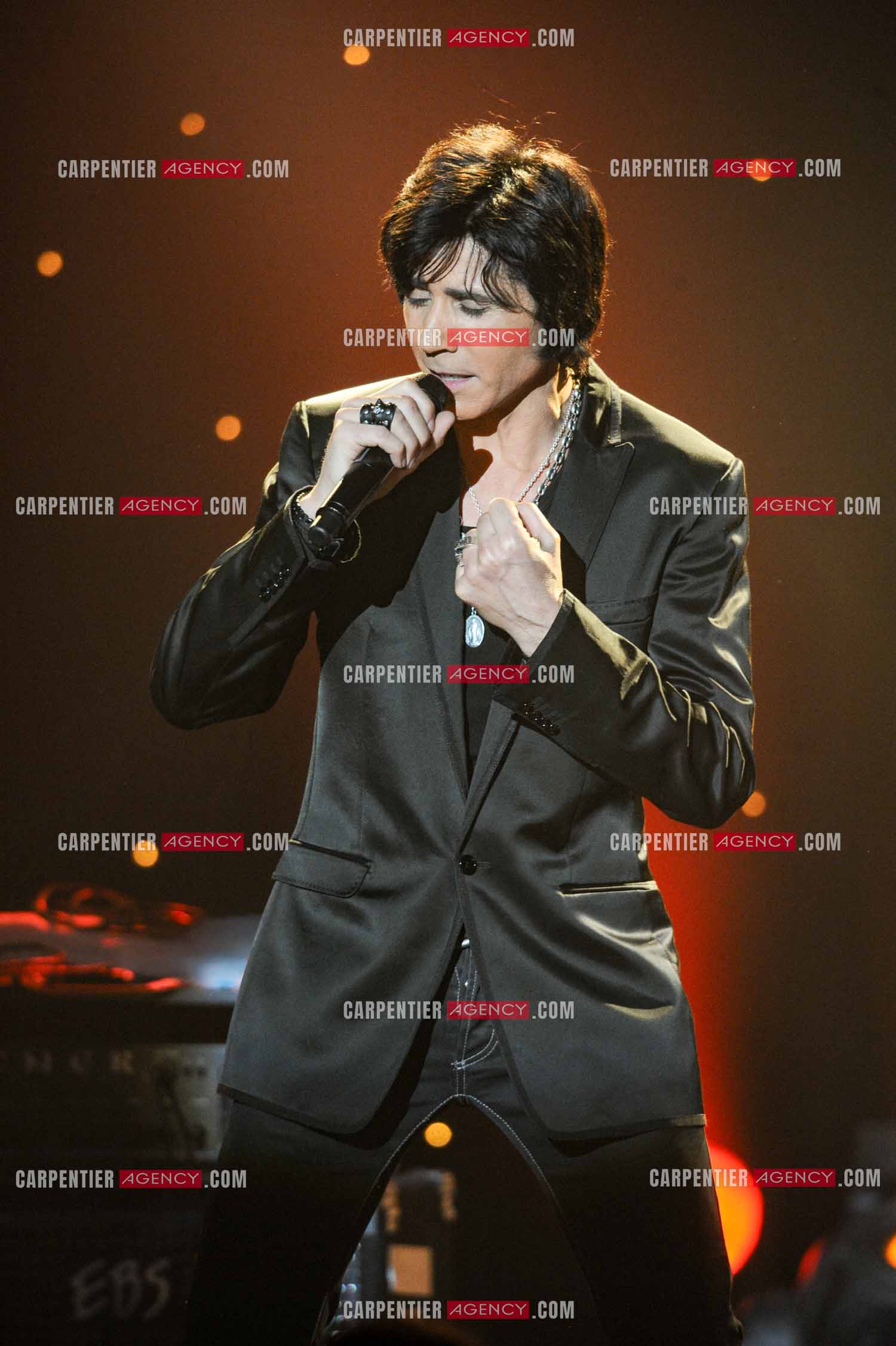 Le chanteur Jean-Luc Lahaye en concert au Bataclan.  ( Exclusif )