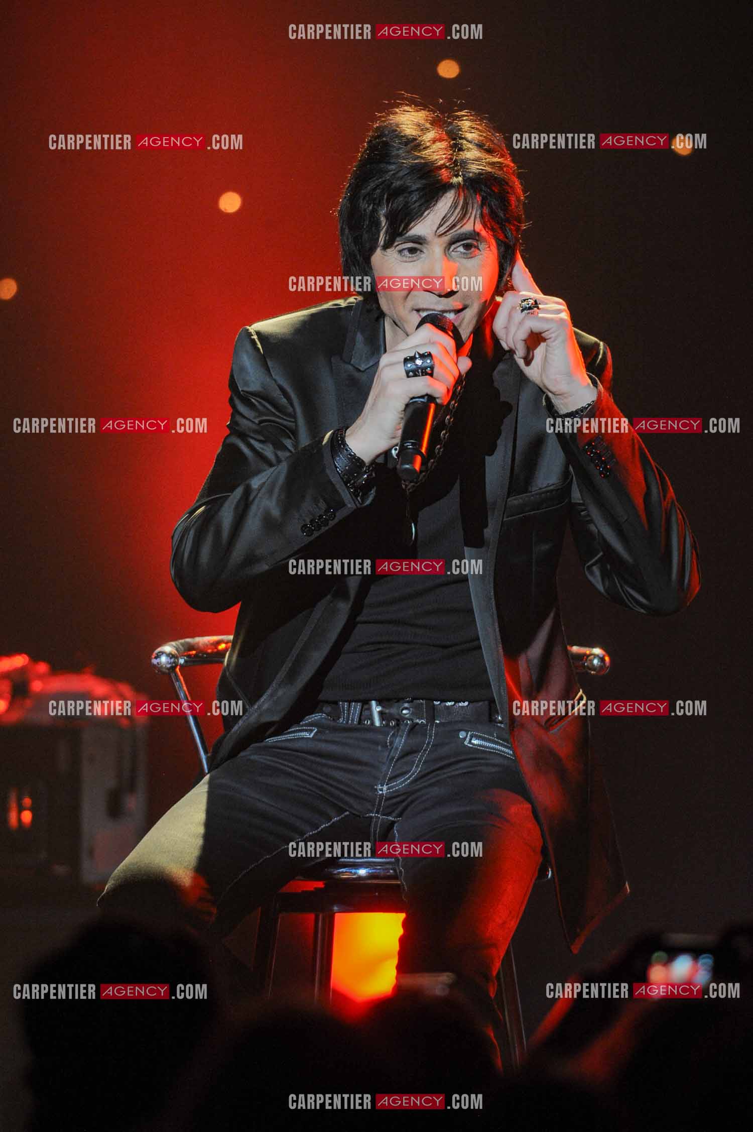 Le chanteur Jean-Luc Lahaye en concert au Bataclan.  ( Exclusif )