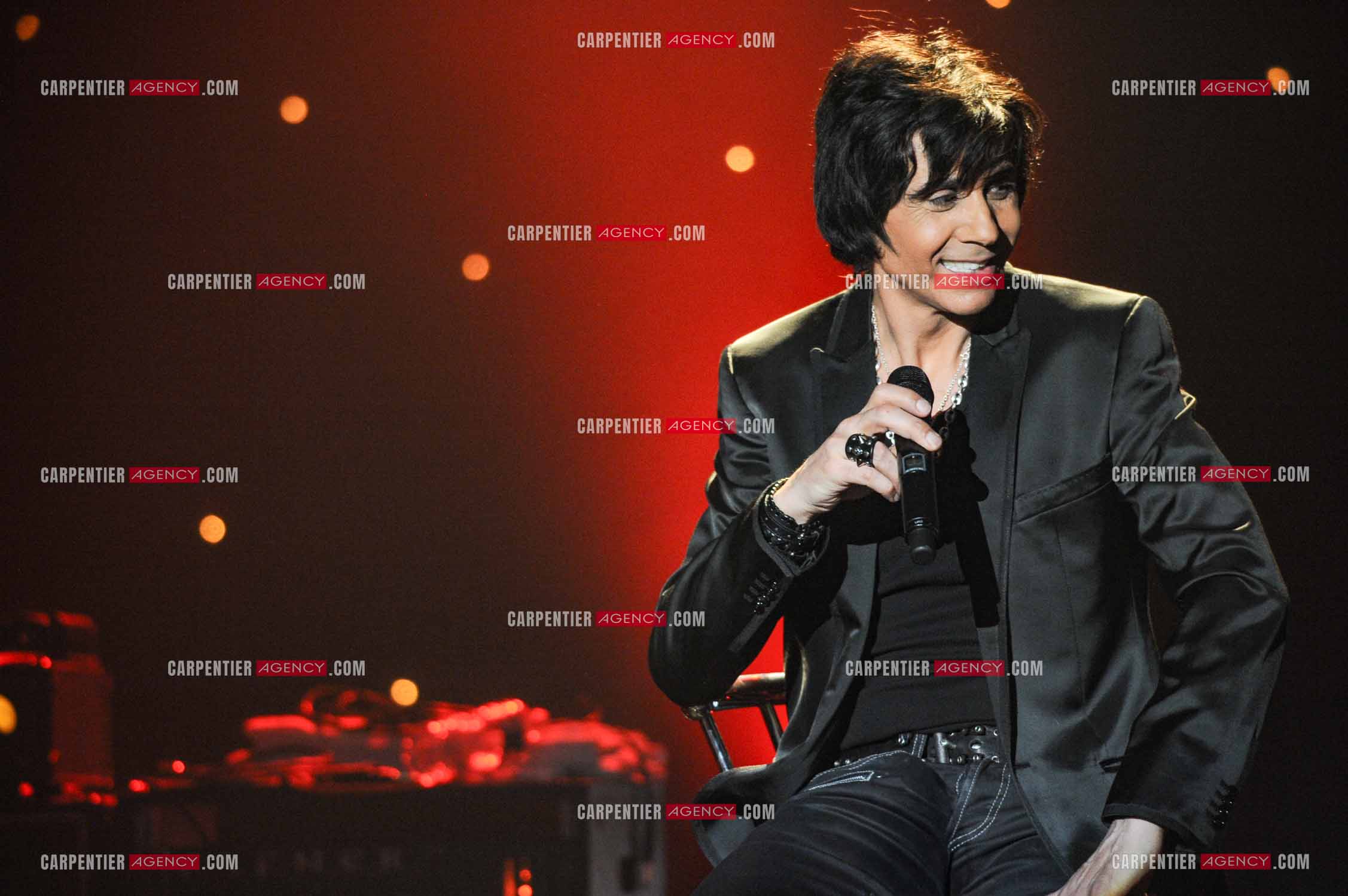 Le chanteur Jean-Luc Lahaye en concert au Bataclan.  ( Exclusif )