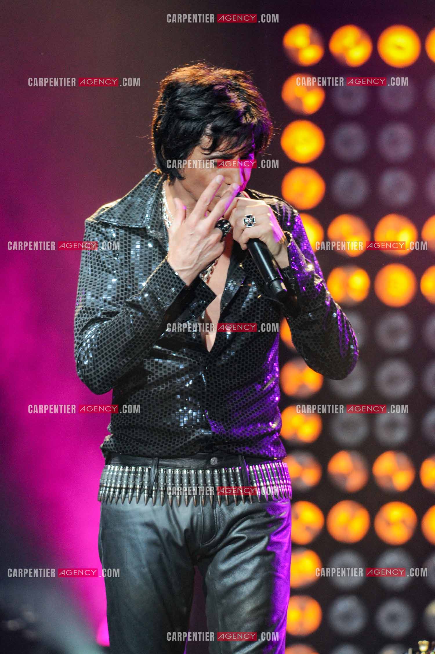 Le chanteur Jean-Luc Lahaye en concert au Bataclan.  ( Exclusif )