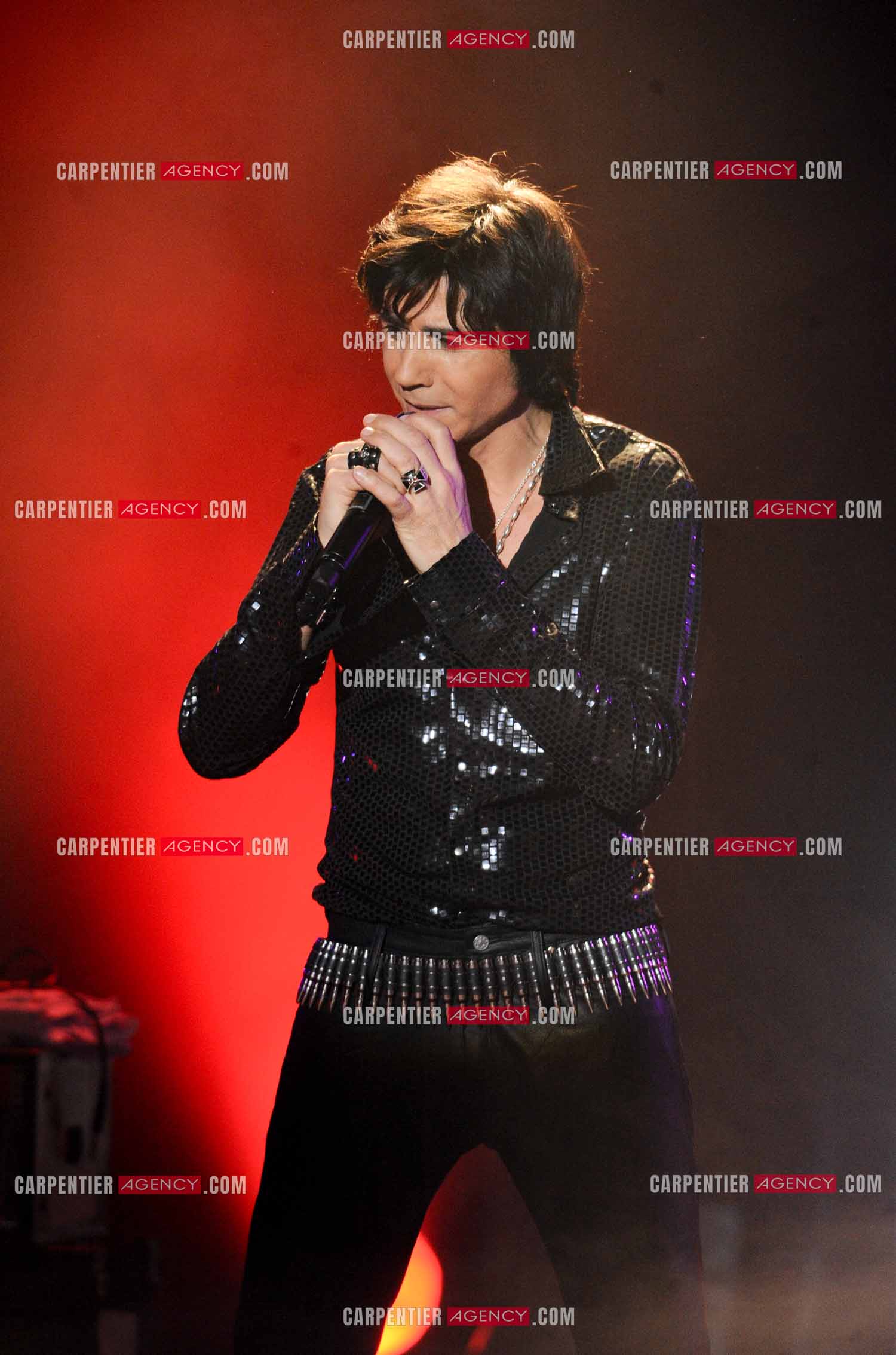 Le chanteur Jean-Luc Lahaye en concert au Bataclan.  ( Exclusif )