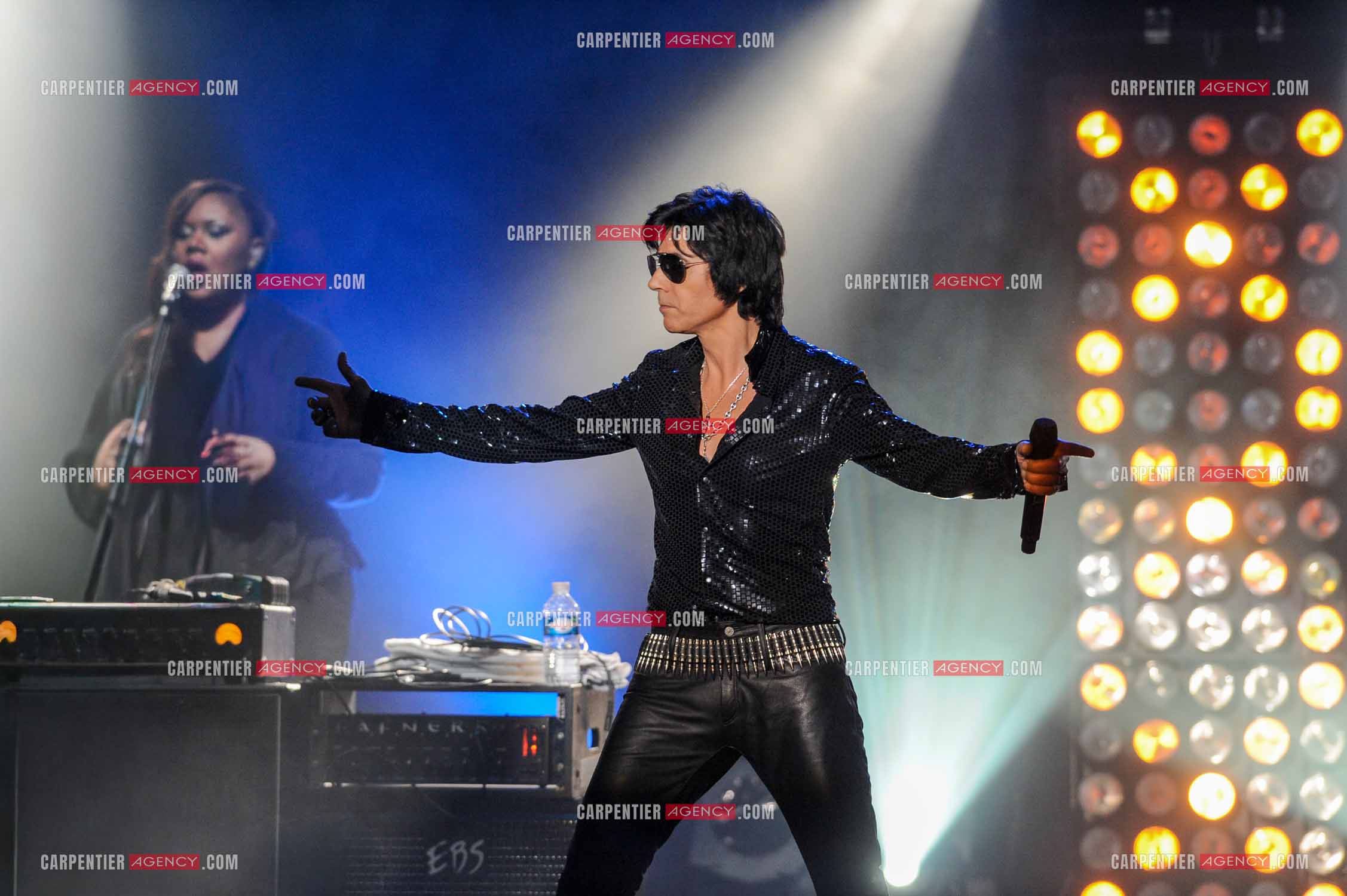 Le chanteur Jean-Luc Lahaye en concert au Bataclan.  ( Exclusif )