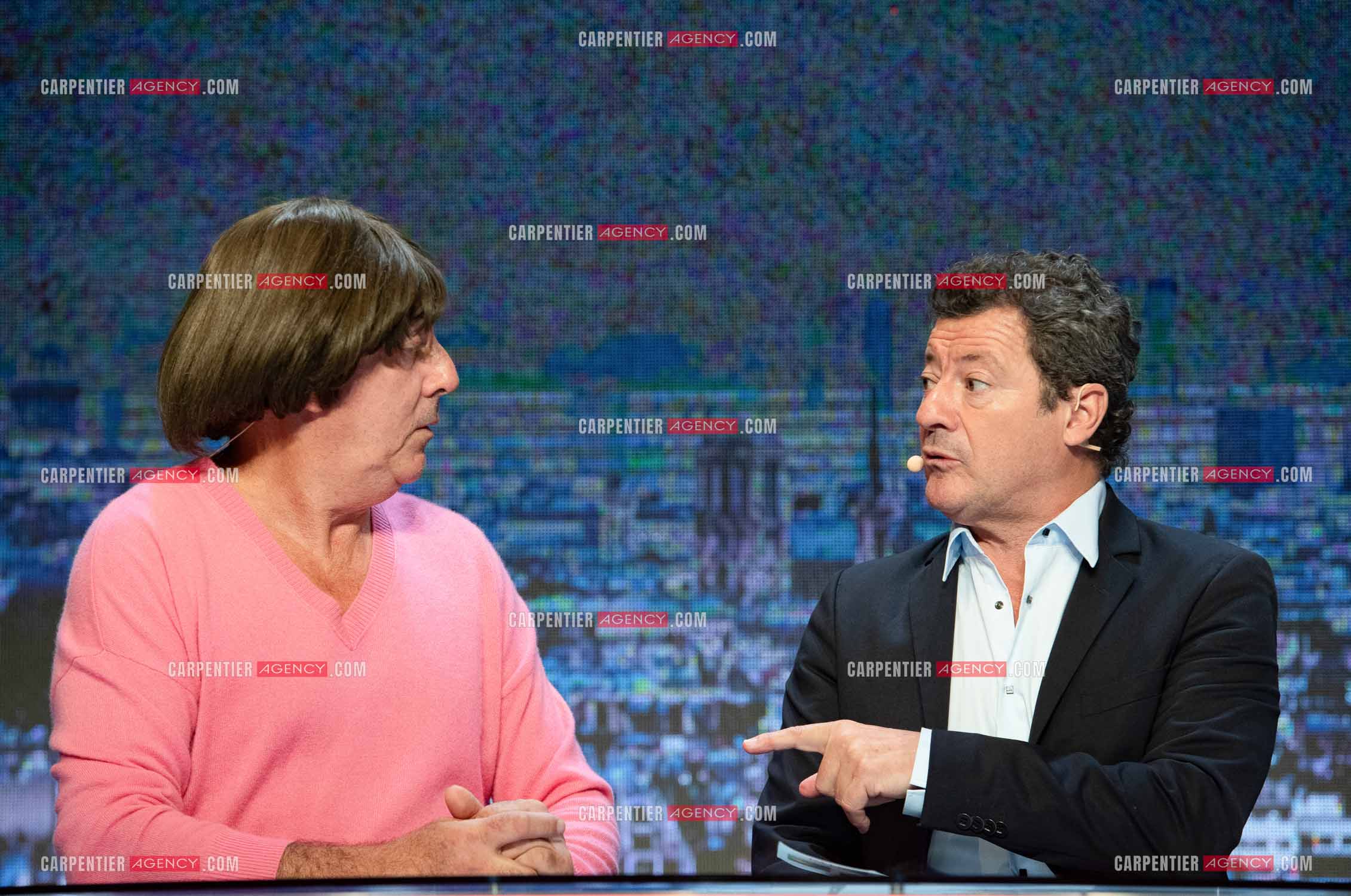 Eric Carrière et Francis Ginibré les deux humoristes Français formant le duo “Les Chevaliers Du Fiel“ au théâtre de Paris à Avignon.    ( Exclusif )