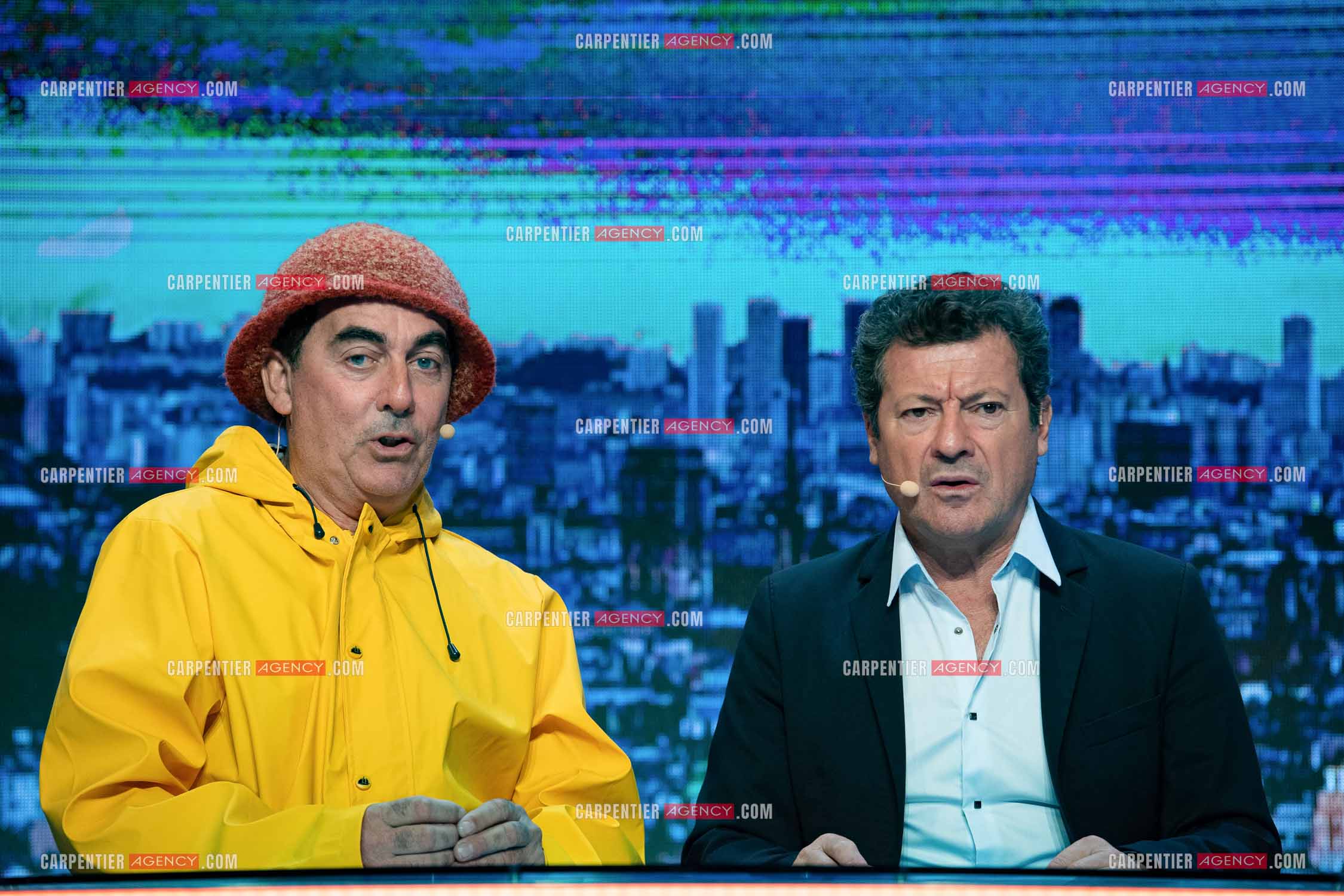 Eric Carrière et Francis Ginibré les deux humoristes Français formant le duo “Les Chevaliers Du Fiel“ au théâtre de Paris à Avignon.    ( Exclusif )