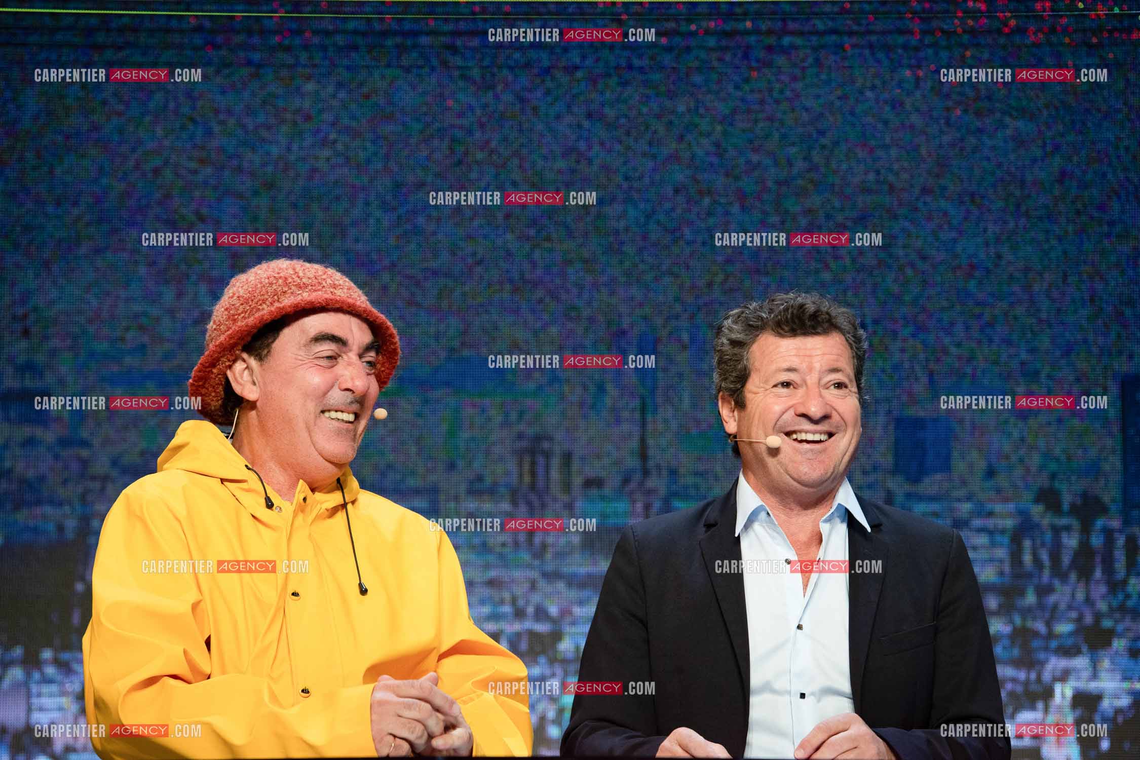 Eric Carrière et Francis Ginibré les deux humoristes Français formant le duo “Les Chevaliers Du Fiel“ au théâtre de Paris à Avignon.    ( Exclusif )