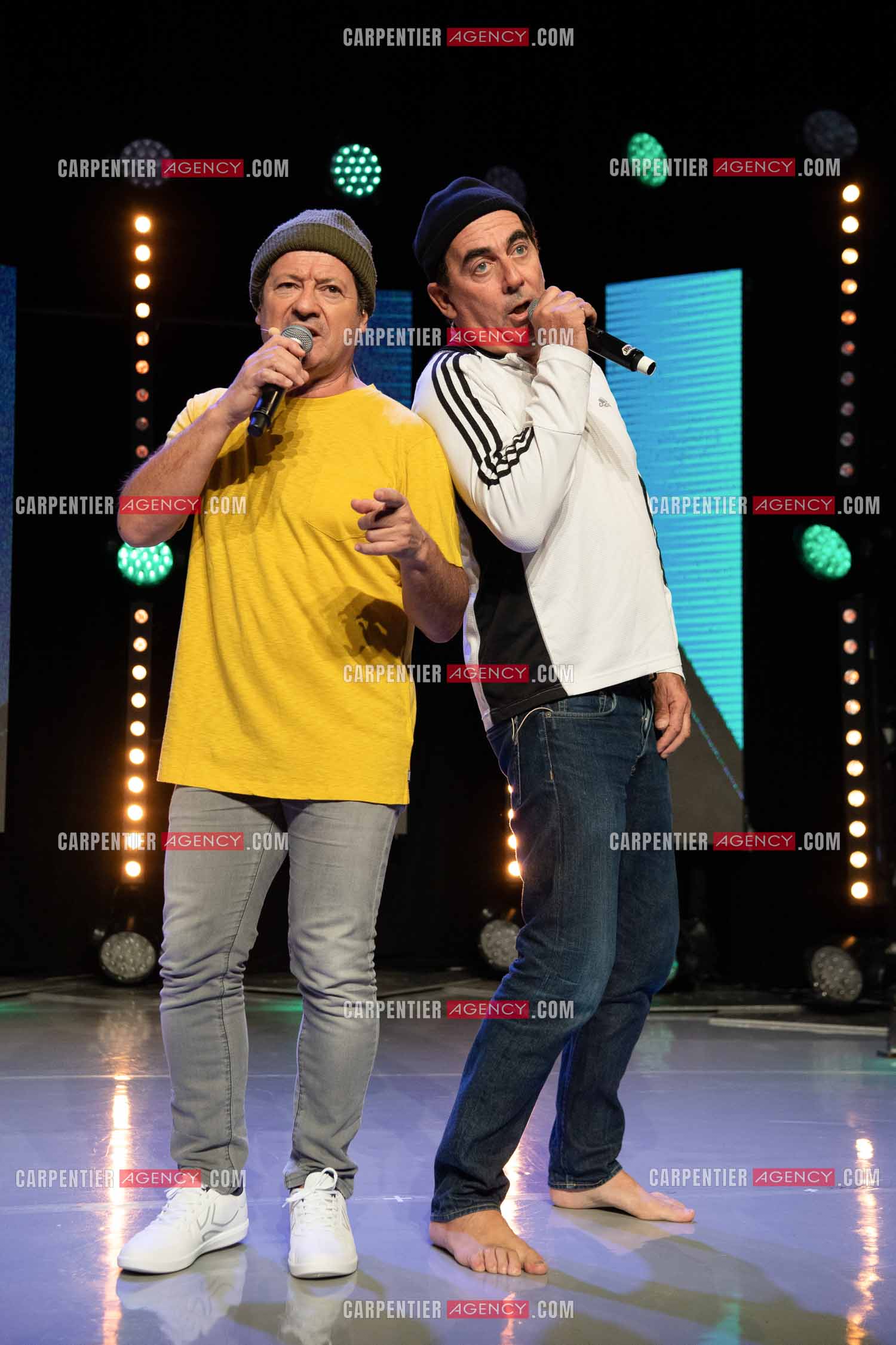 Eric Carrière et Francis Ginibré les deux humoristes Français formant le duo “Les Chevaliers Du Fiel“ au théâtre de Paris à Avignon.    ( Exclusif )