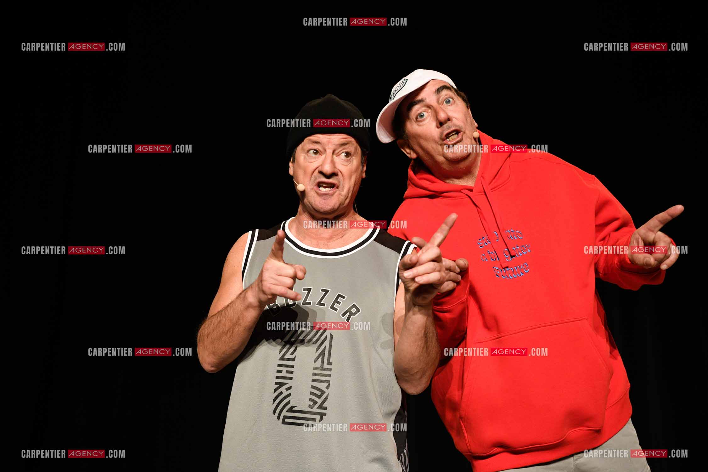 Eric Carrière et Francis Ginibré les deux humoristes Français formant le duo “Les Chevaliers Du Fiel“ au théâtre de Paris à Avignon.    ( Exclusif )