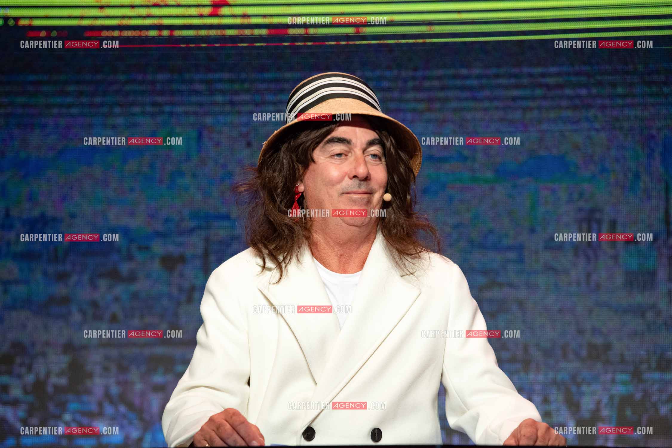 Eric Carrière et Francis Ginibré les deux humoristes Français formant le duo “Les Chevaliers Du Fiel“ au théâtre de Paris à Avignon.    ( Exclusif )