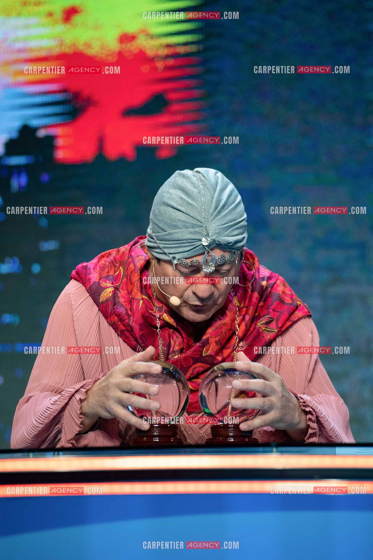 Eric Carrière et Francis Ginibré les deux humoristes Français formant le duo “Les Chevaliers Du Fiel“ au théâtre de Paris à Avignon.    ( Exclusif )