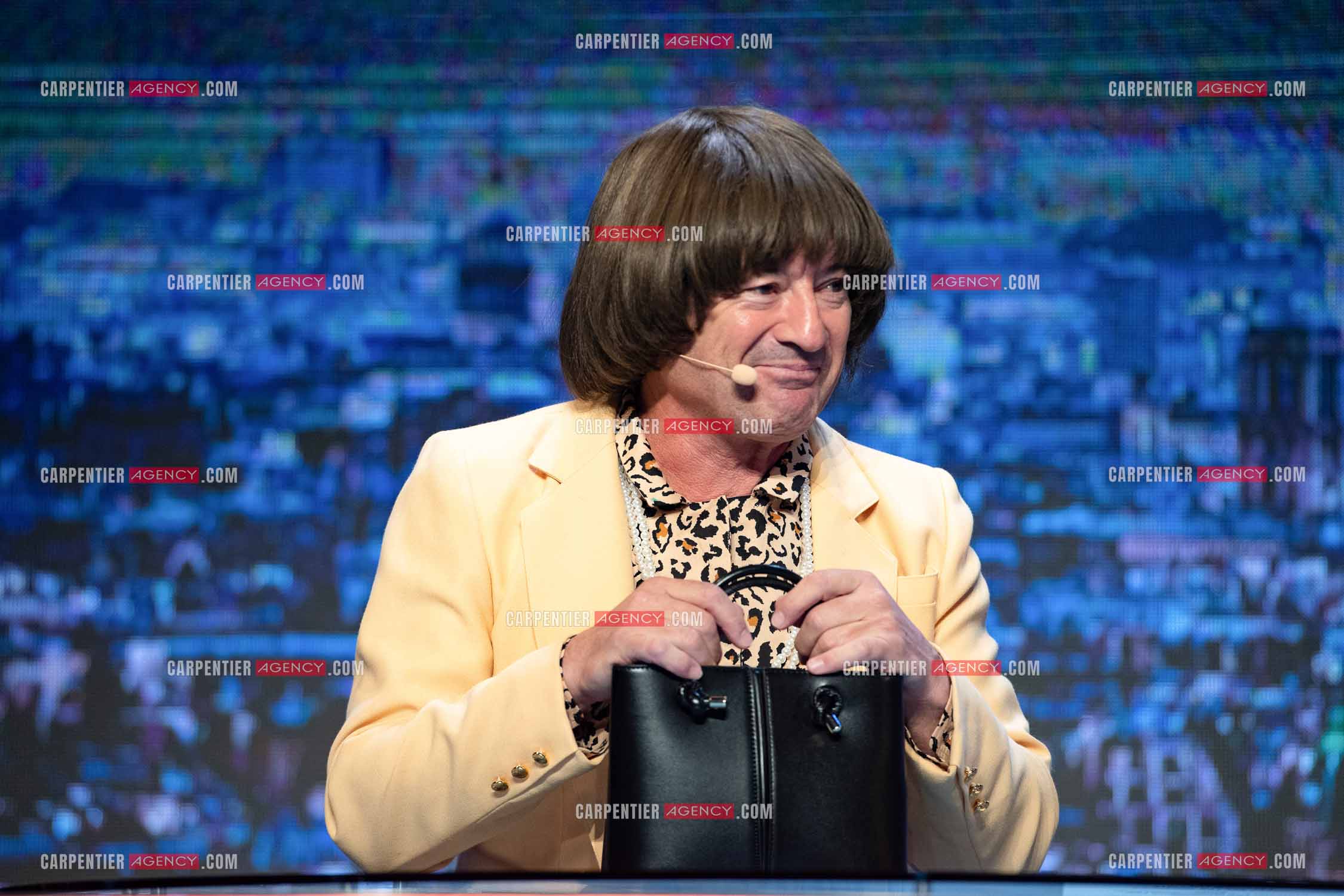 Eric Carrière et Francis Ginibré les deux humoristes Français formant le duo “Les Chevaliers Du Fiel“ au théâtre de Paris à Avignon.    ( Exclusif )