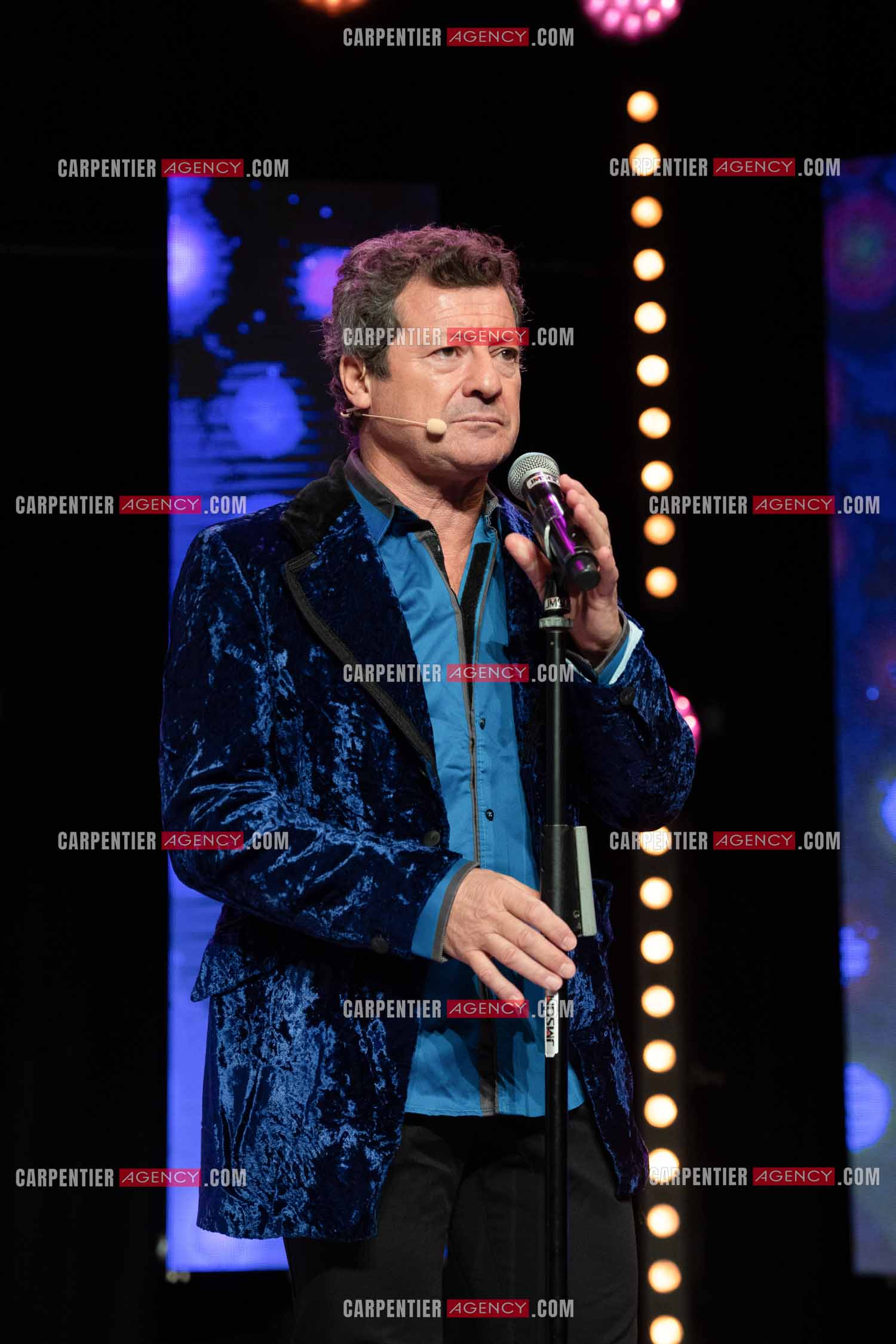 Eric Carrière et Francis Ginibré les deux humoristes Français formant le duo “Les Chevaliers Du Fiel“ au théâtre de Paris à Avignon.    ( Exclusif )