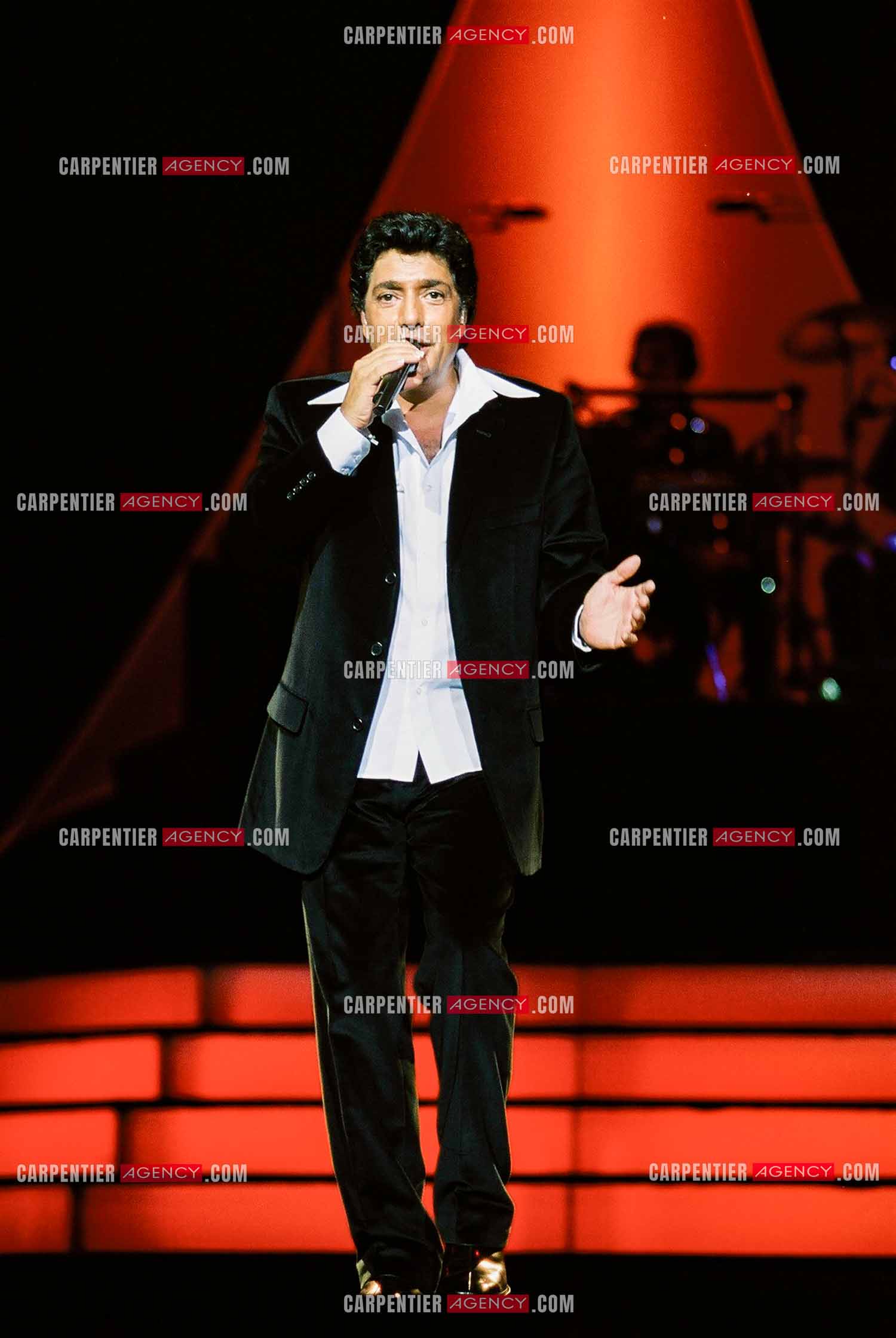 Le chanteur Frédéric François lors de son passage à l'Olympia en 2002.  ( Exclusif )