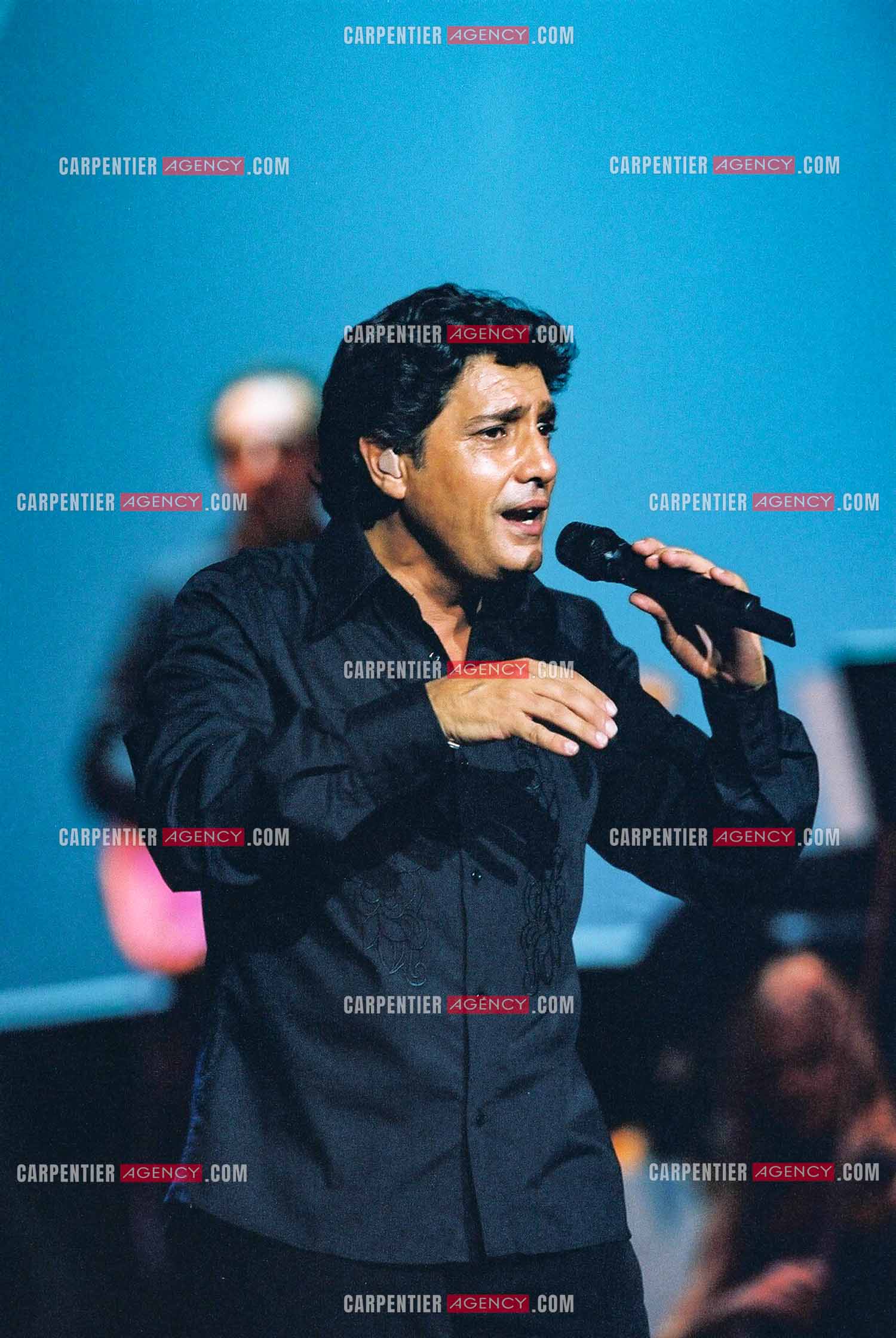 Le chanteur Frédéric François lors de son passage à l'Olympia en 2002.  ( Exclusif )