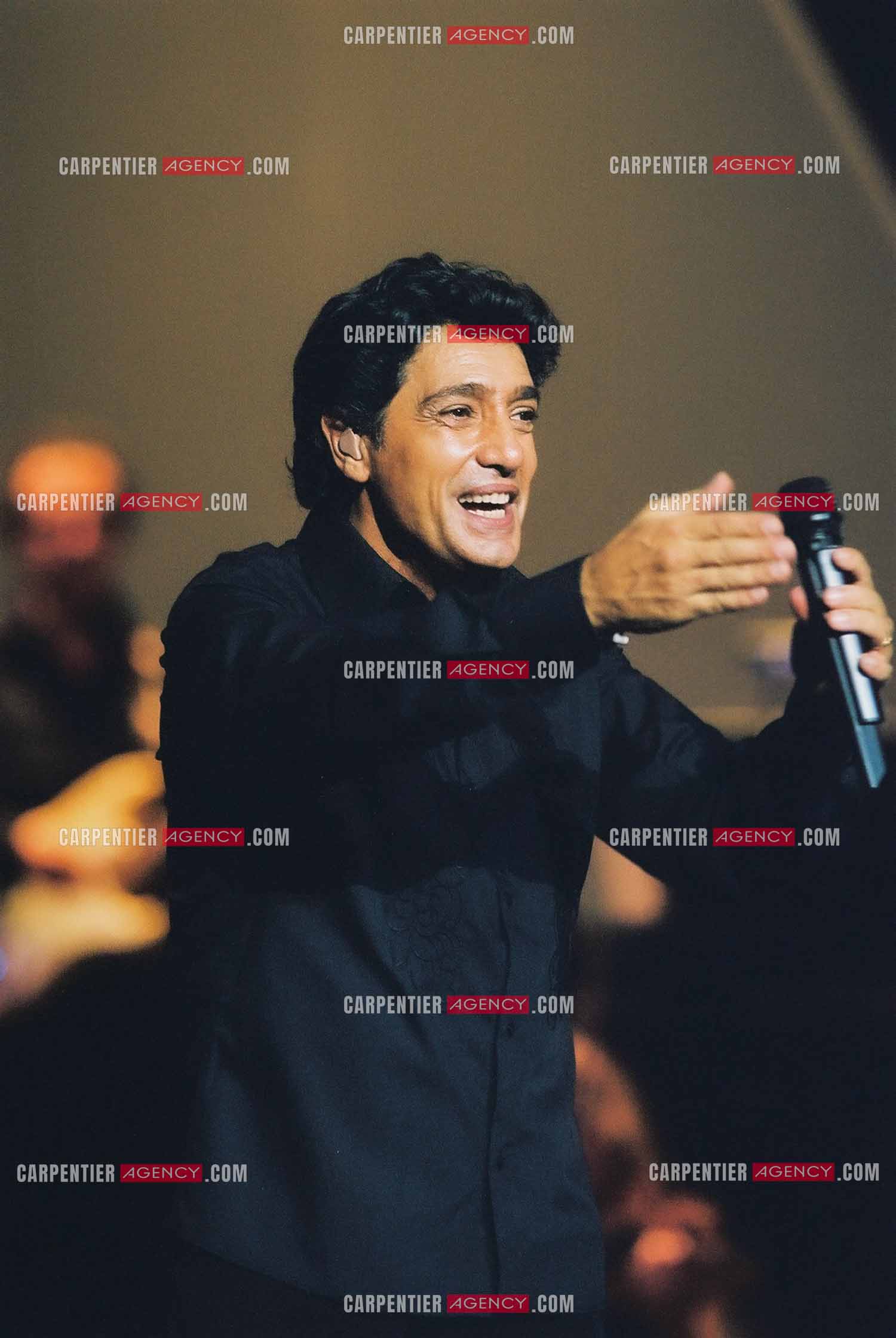 Le chanteur Frédéric François lors de son passage à l'Olympia en 2002.  ( Exclusif )