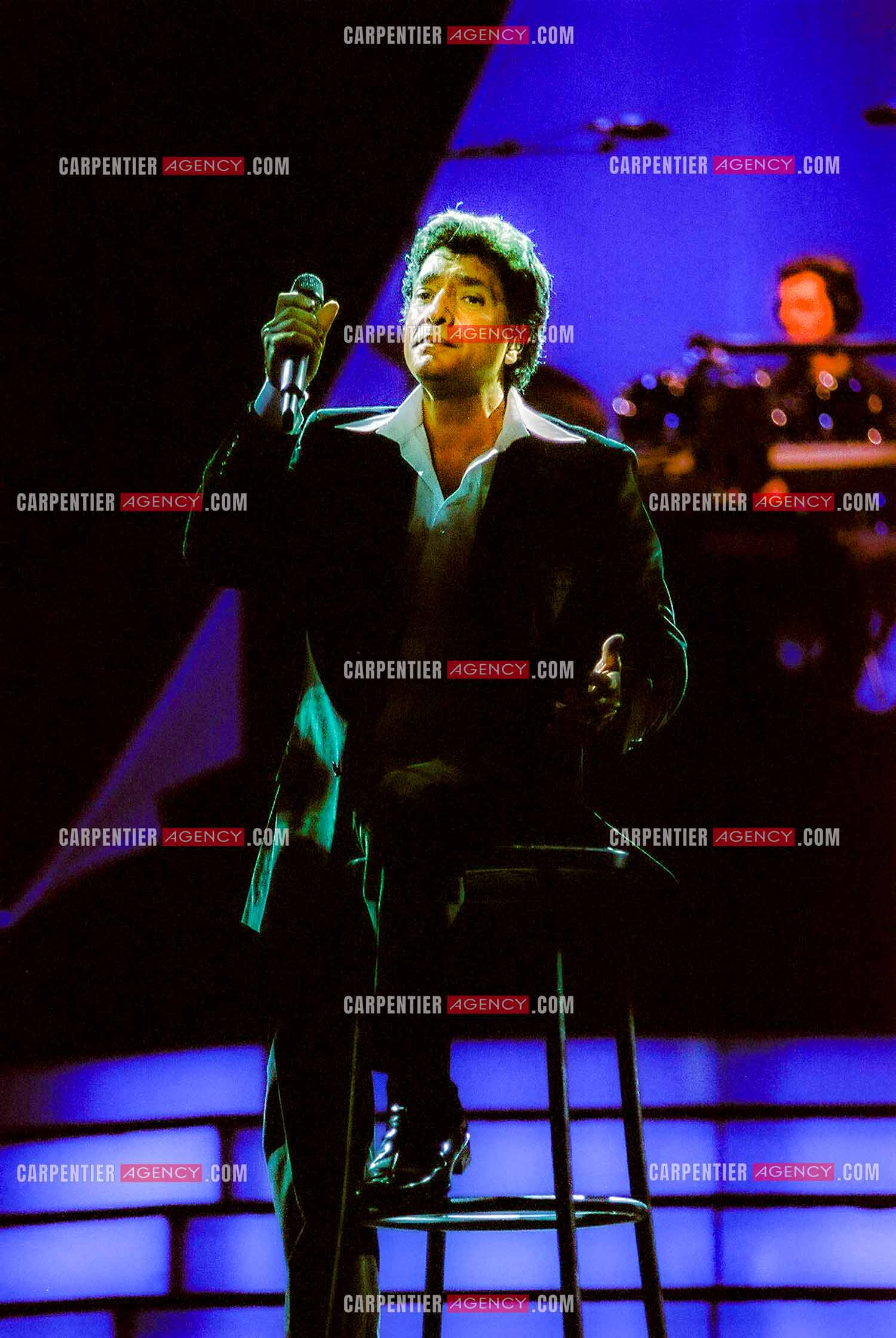 Le chanteur Frédéric François lors de son passage à l'Olympia en 2002.  ( Exclusif )