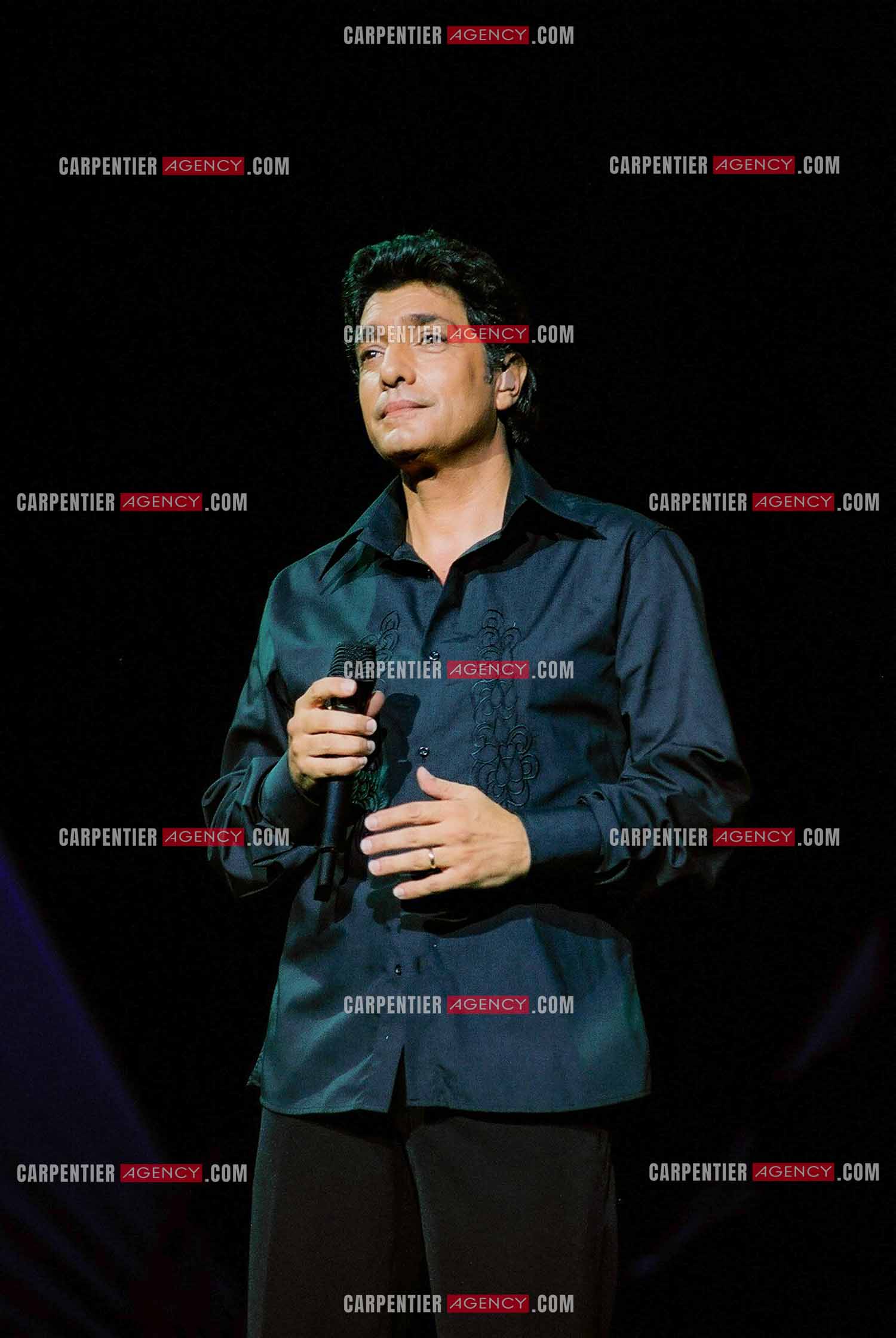 Le chanteur Frédéric François lors de son passage à l'Olympia en 2002.  ( Exclusif )