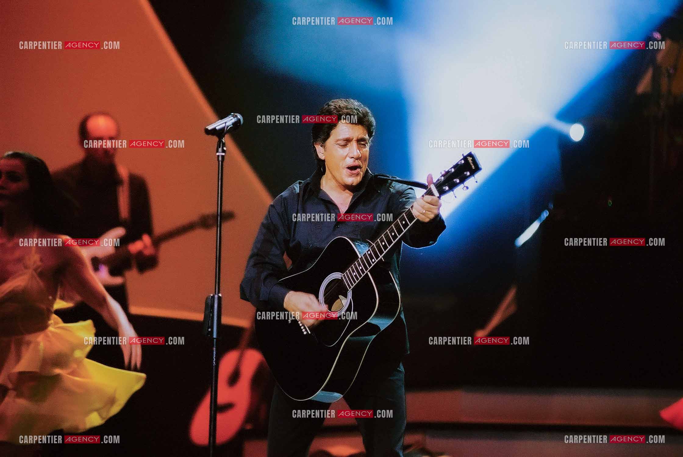 Le chanteur Frédéric François lors de son passage à l'Olympia en 2002.  ( Exclusif )