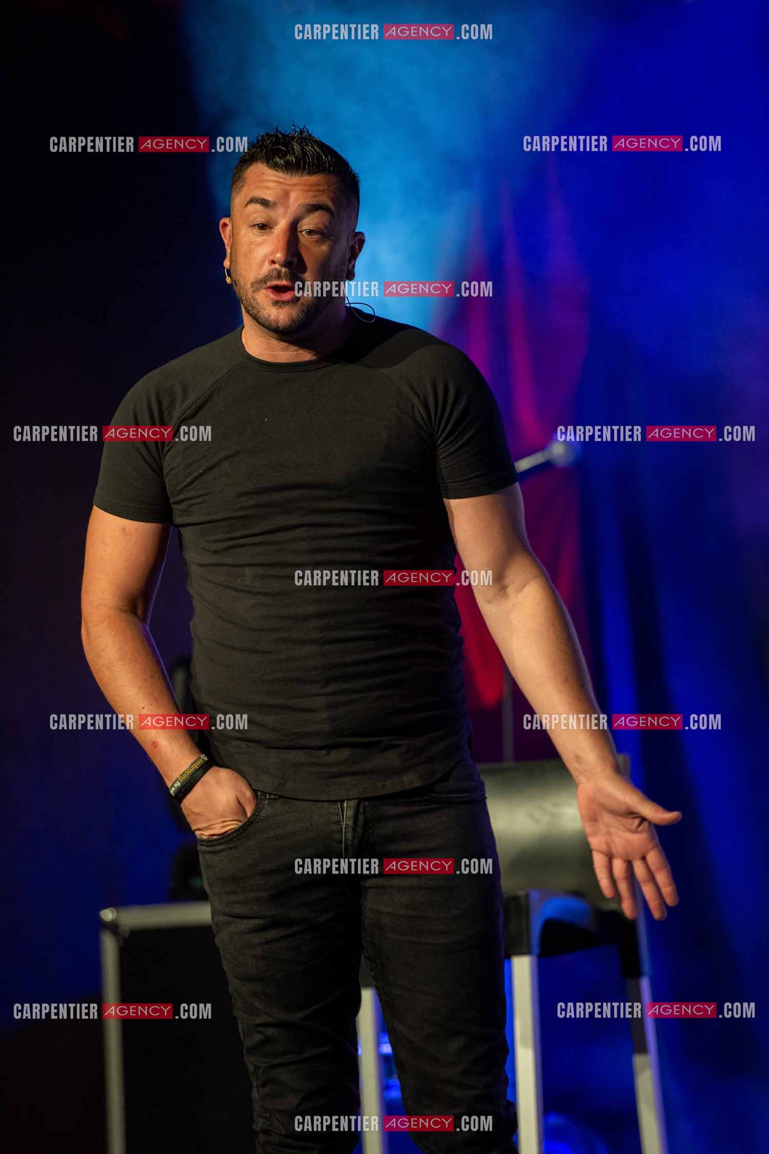 L'humoriste Anthony Joubert en tournée sur le sud de la France.  ( Exclusif )