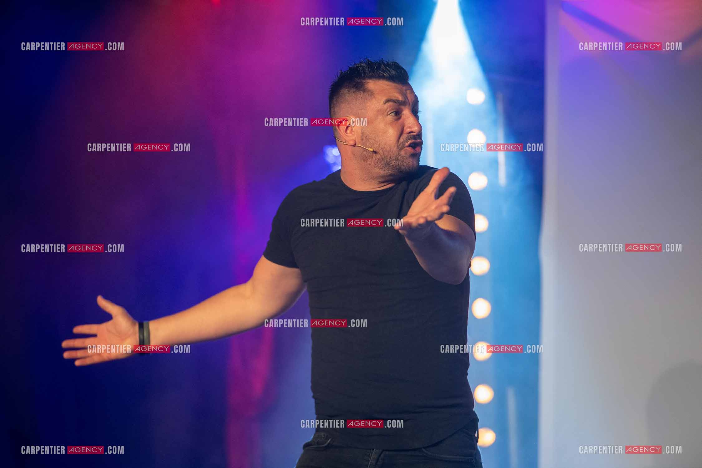 L'humoriste Anthony Joubert en tournée sur le sud de la France.  ( Exclusif )